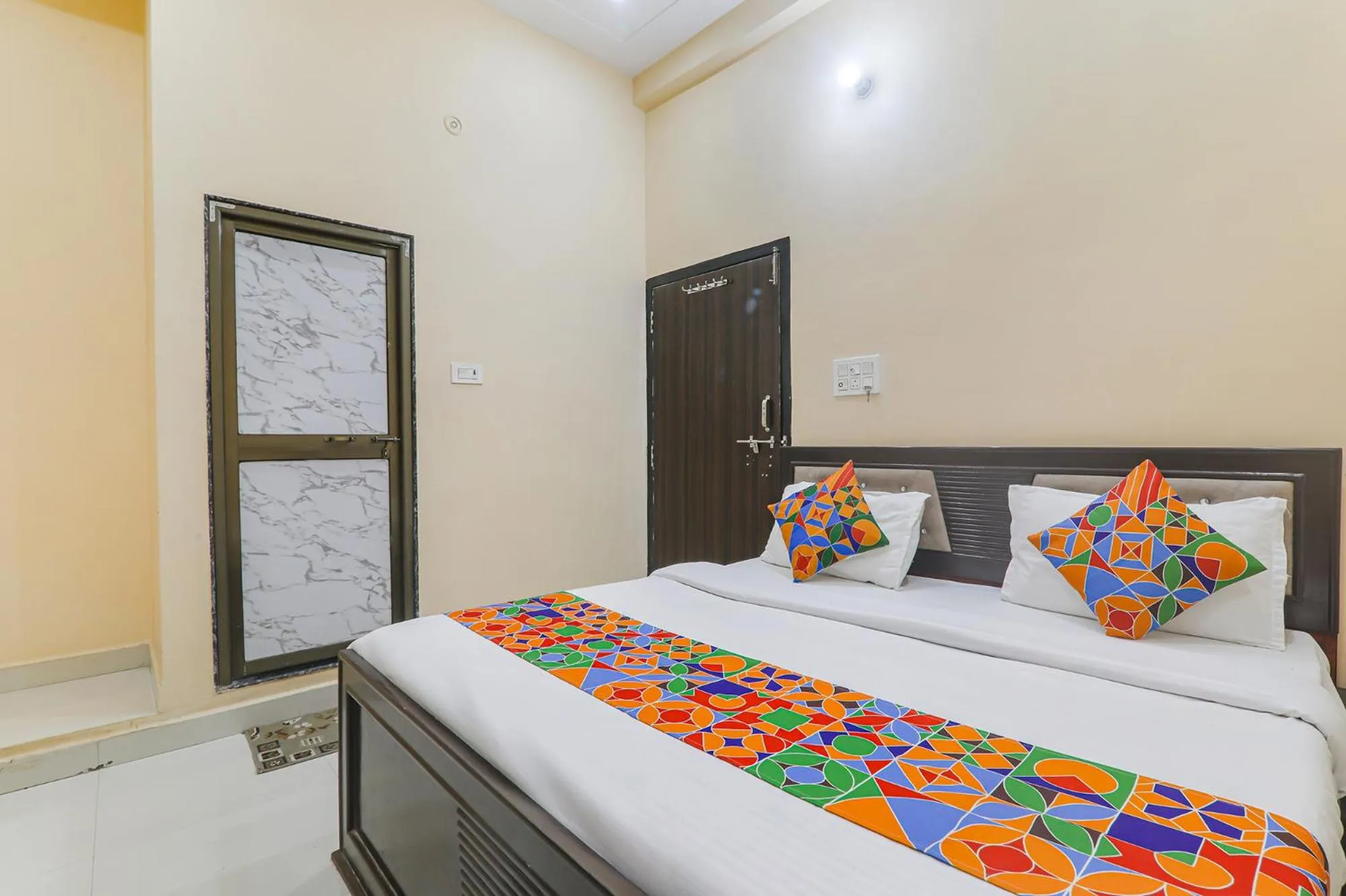 Bed in Via Saryu