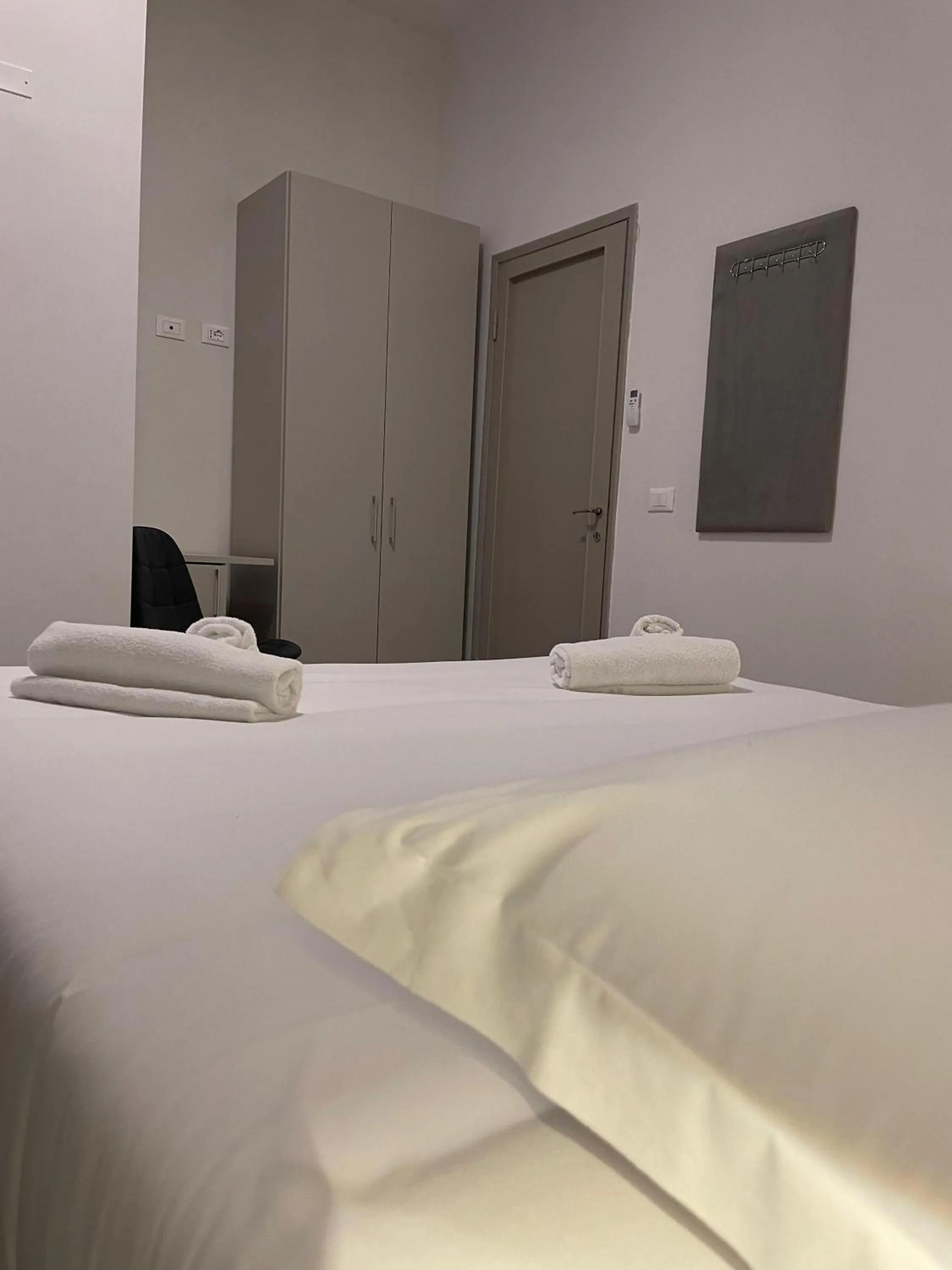 Photo of the whole room, Bed in Hotel l'Etrusco - San Vincenzo