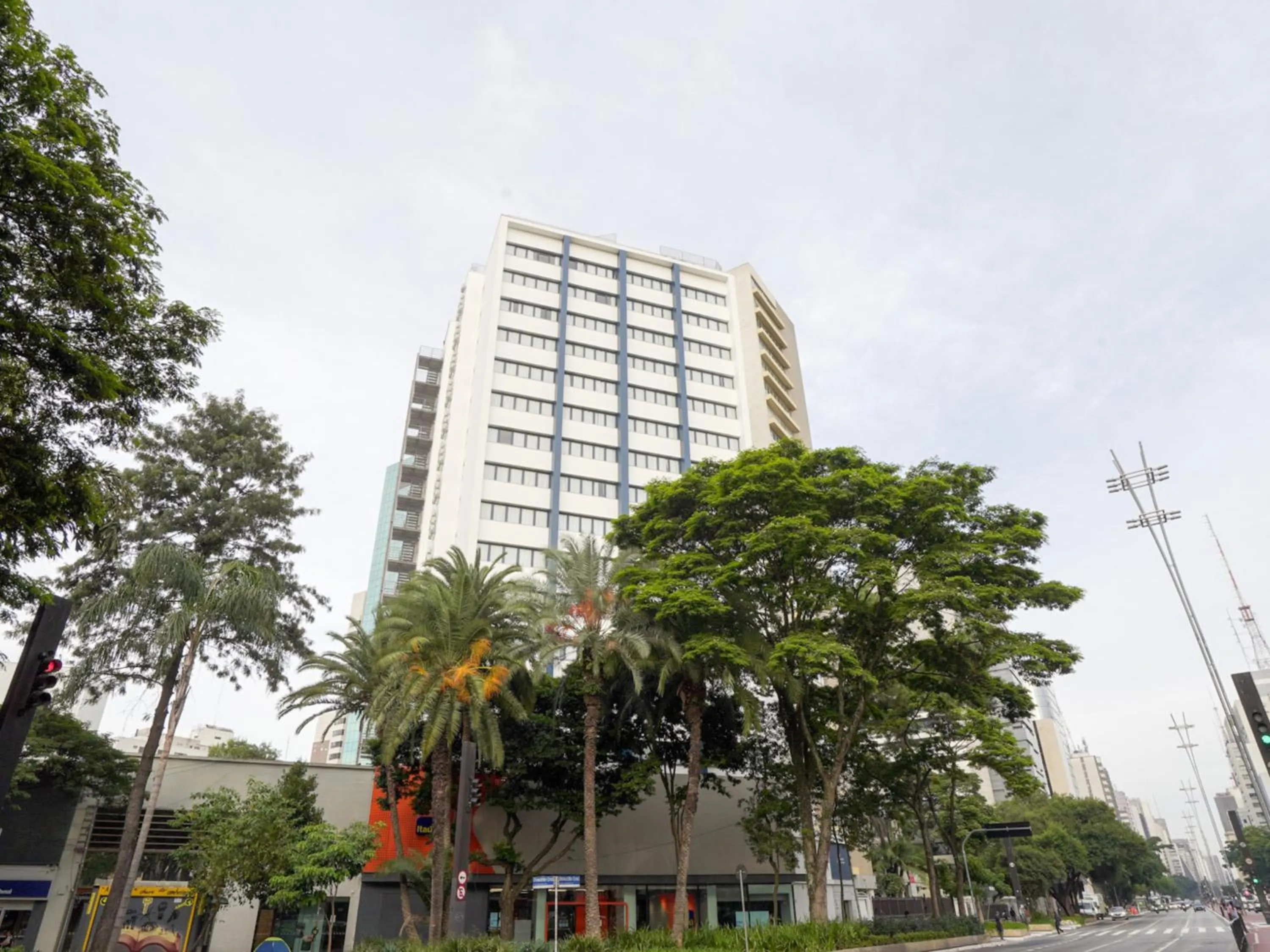 Property building in Apê Pátio Paulista