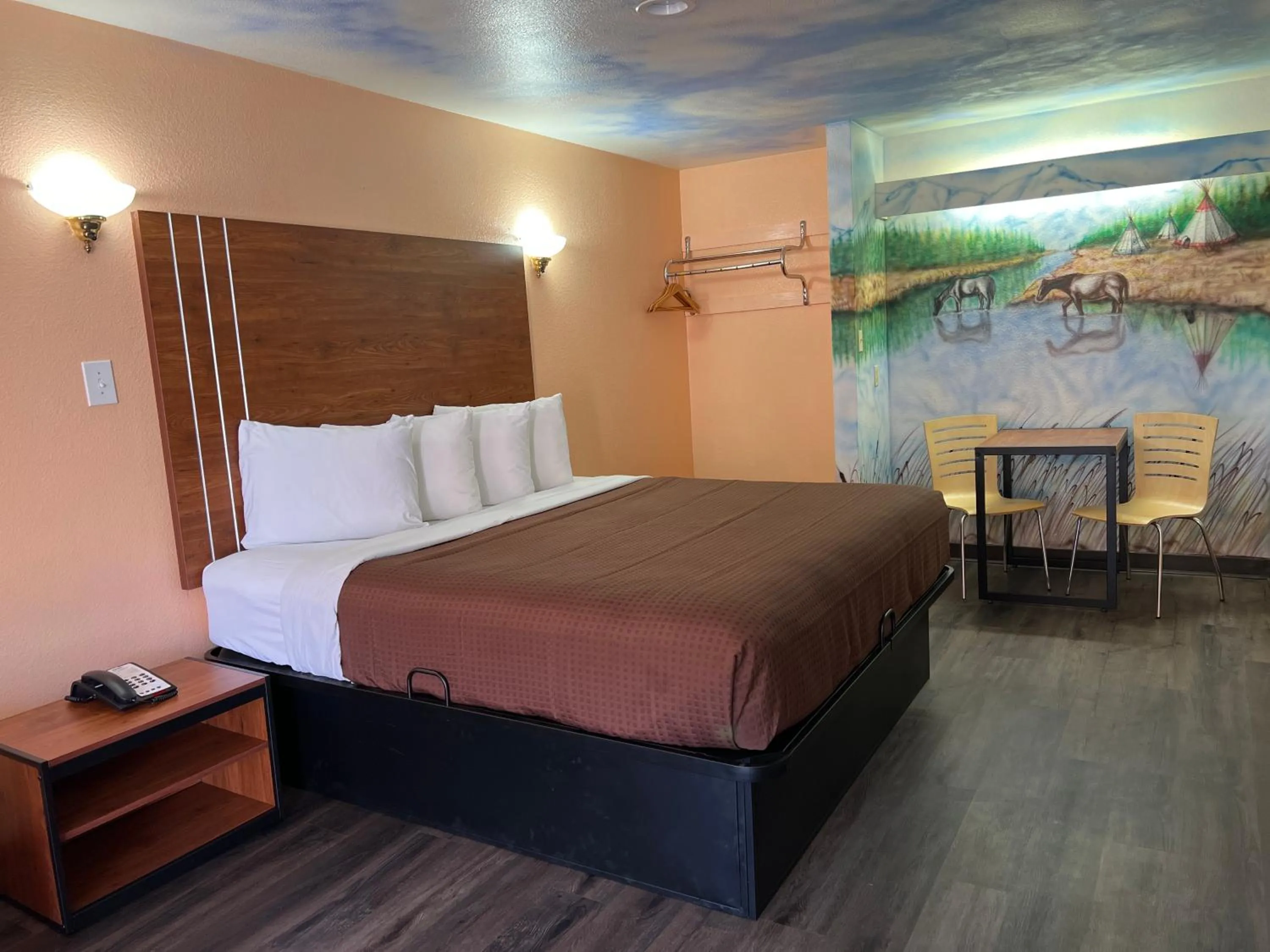 Bed in Executive Inn & Suites Near Lackland AFB