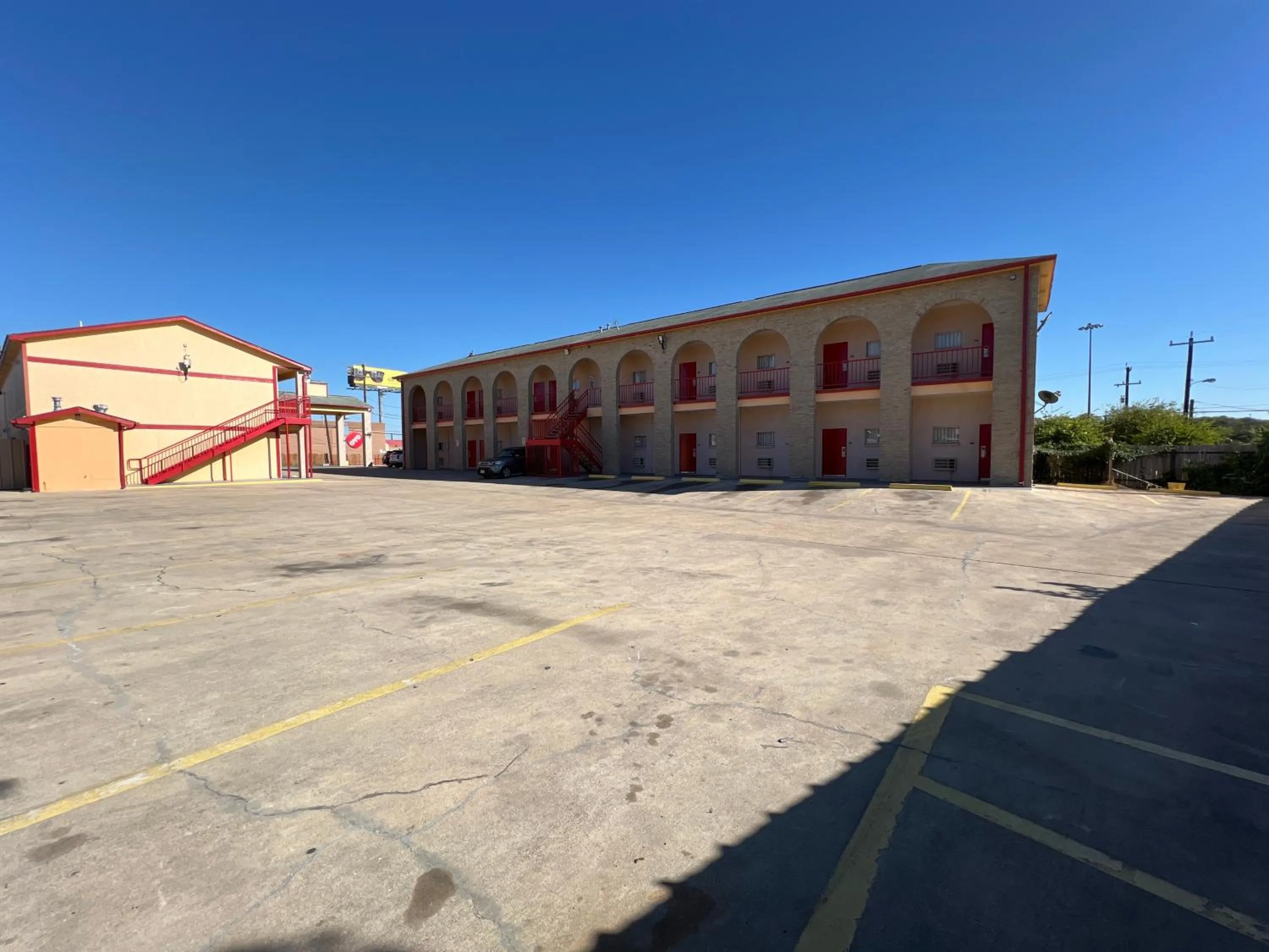 Property building in Executive Inn & Suites Near Lackland AFB