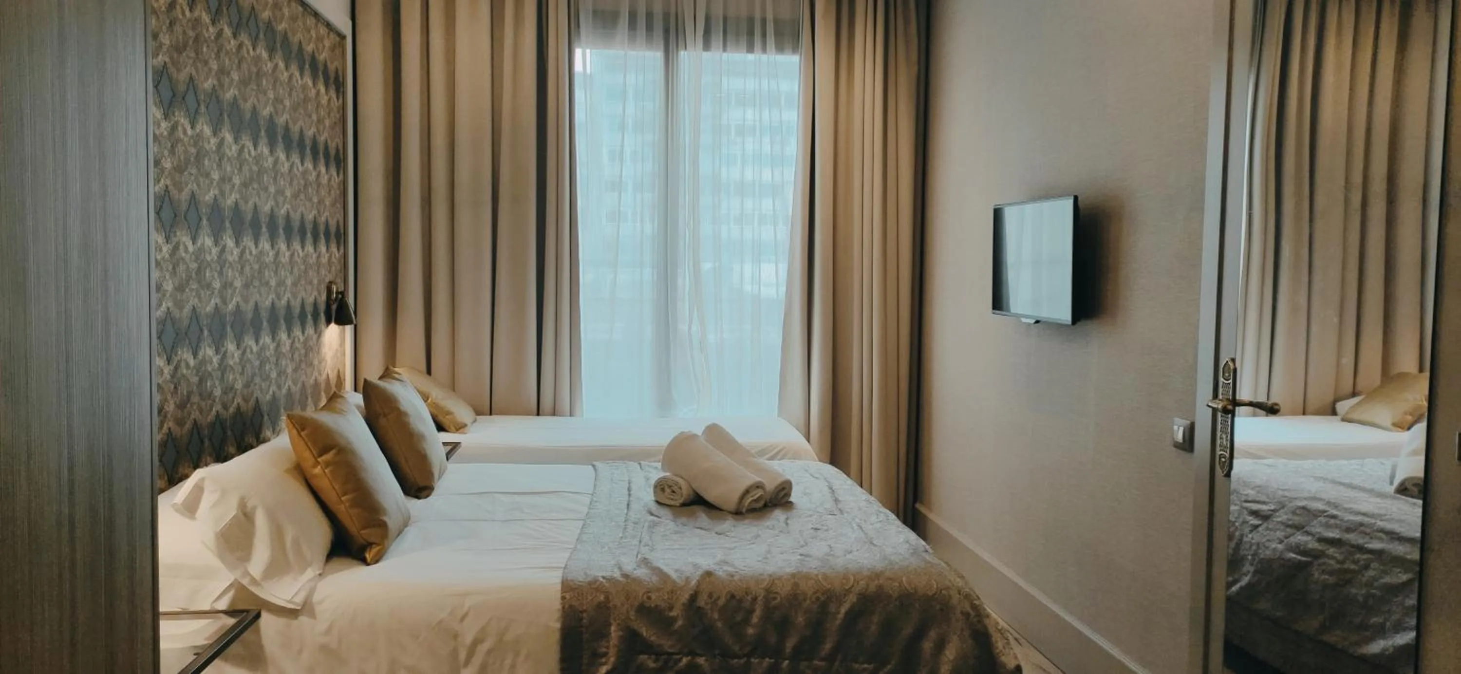 Photo of the whole room, Bed in Casa Balmes