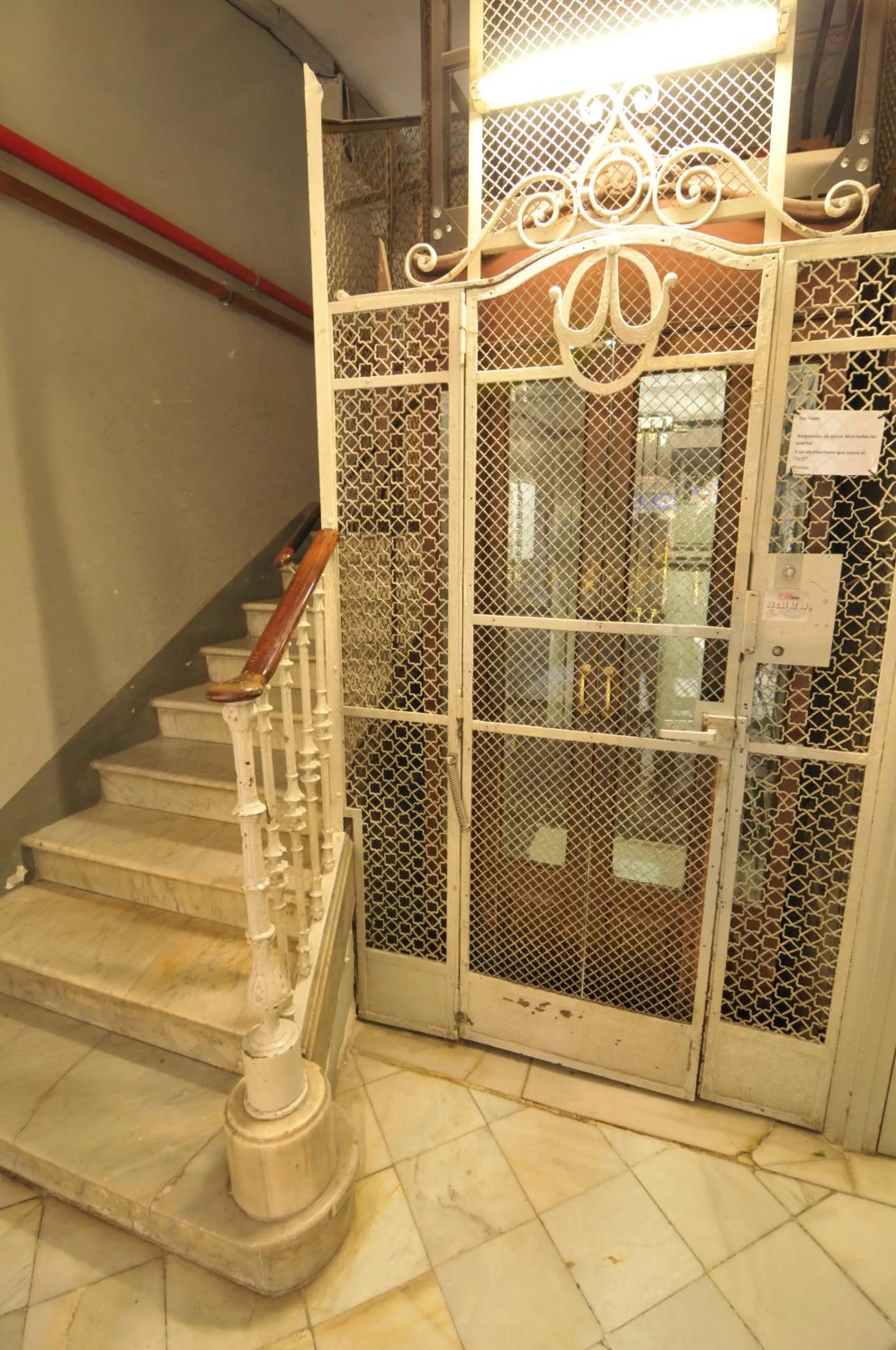 Facade/entrance in Casa Balmes