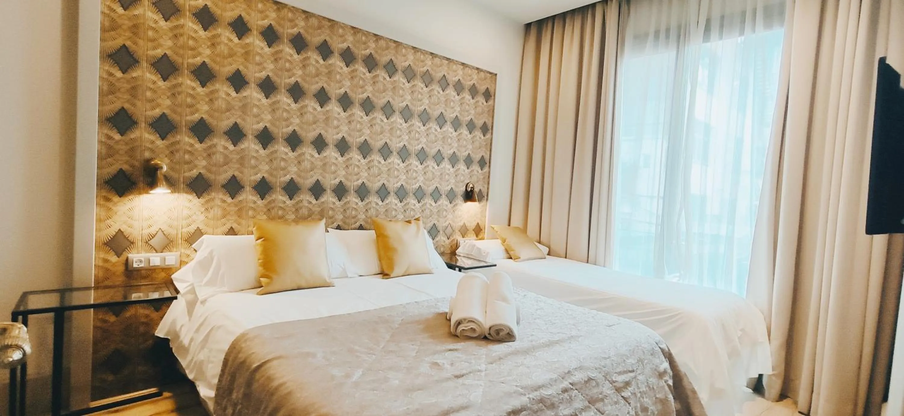 Photo of the whole room, Bed in Casa Balmes