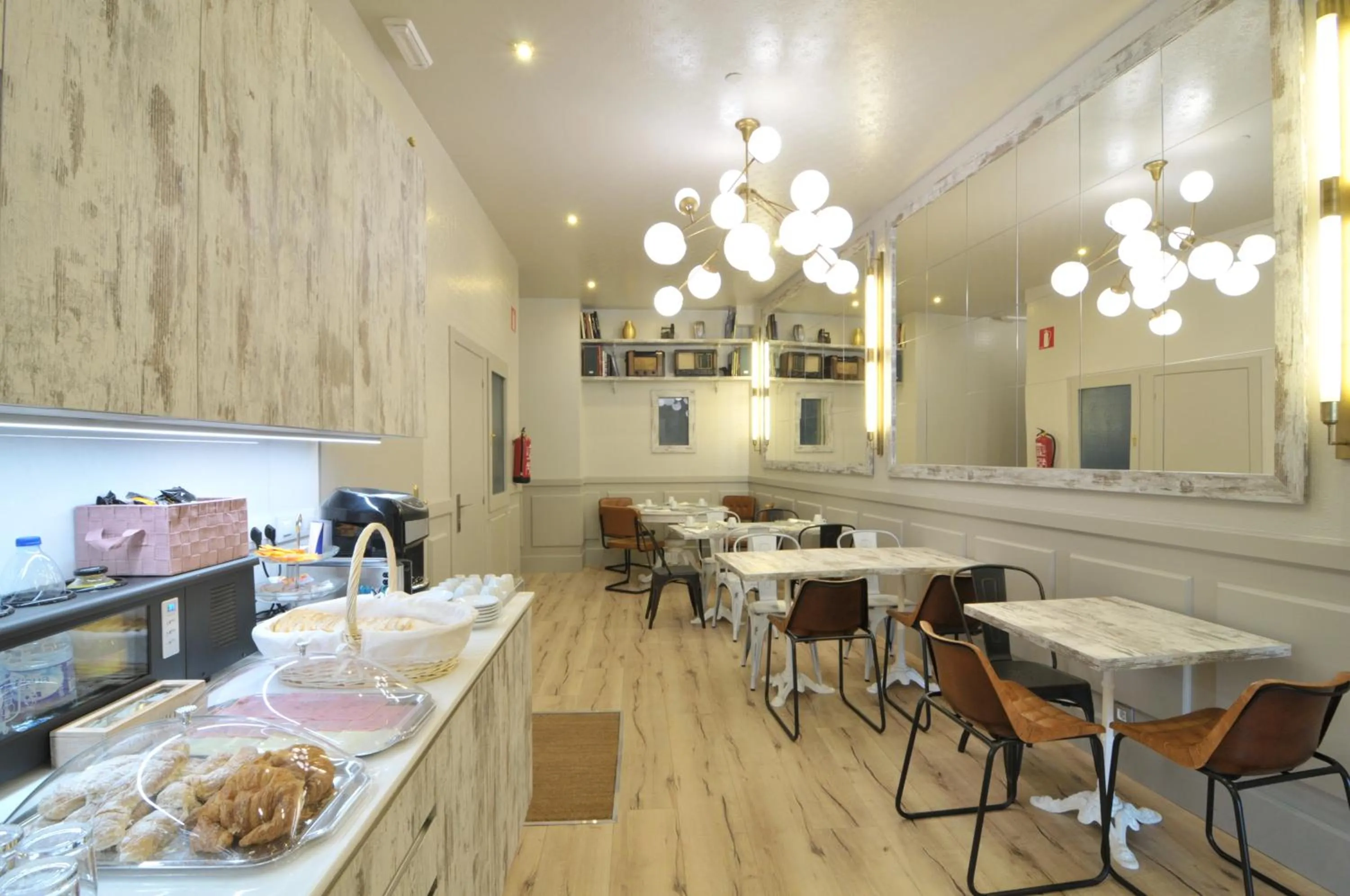 Kitchen or kitchenette in Casa Balmes