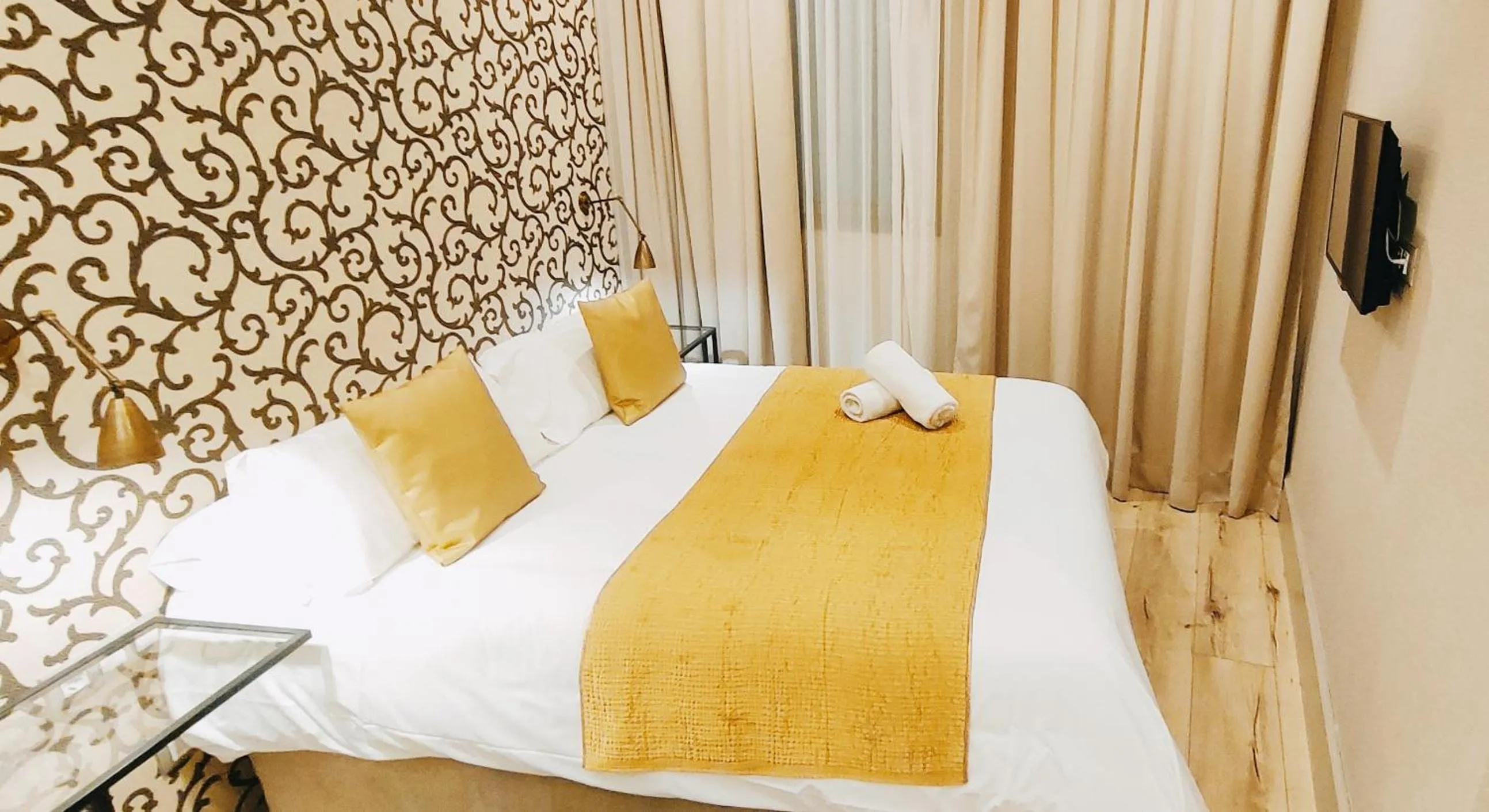 Photo of the whole room, Bed in Casa Balmes