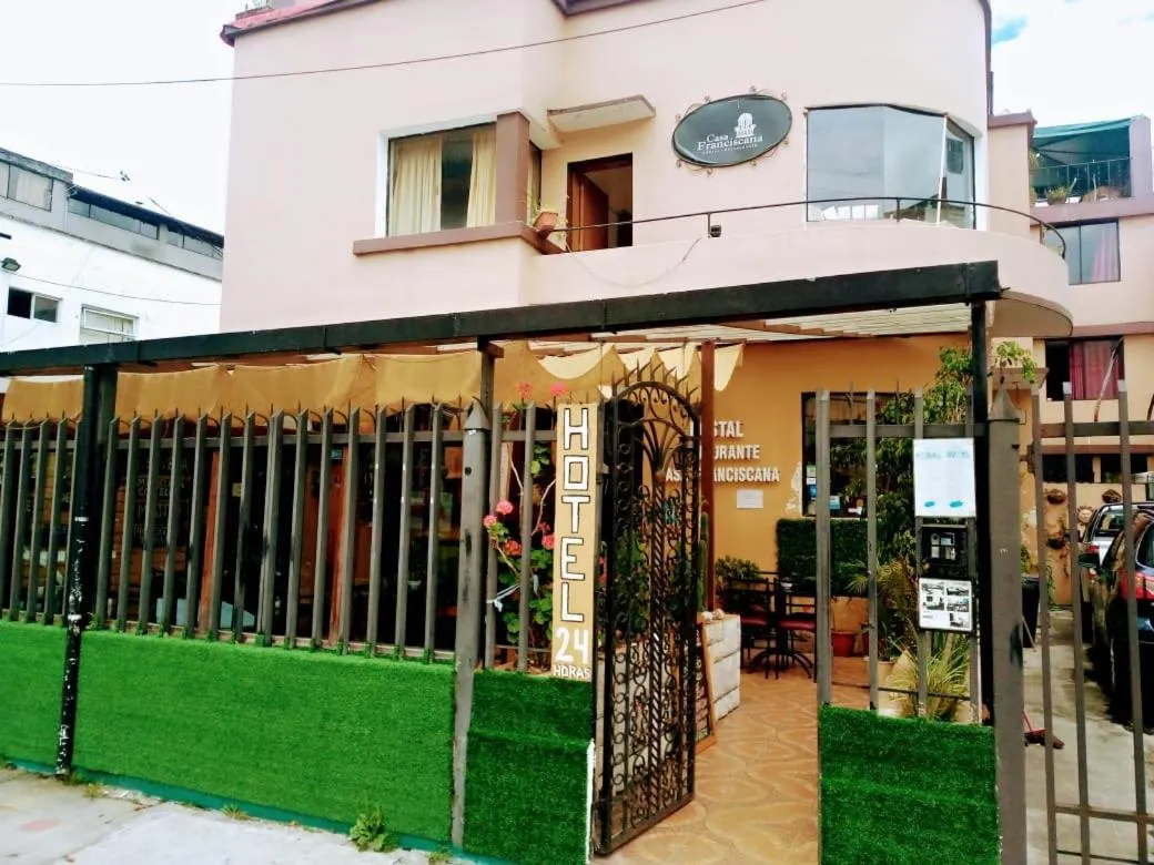 Property building in Hotel Casa Franciscana