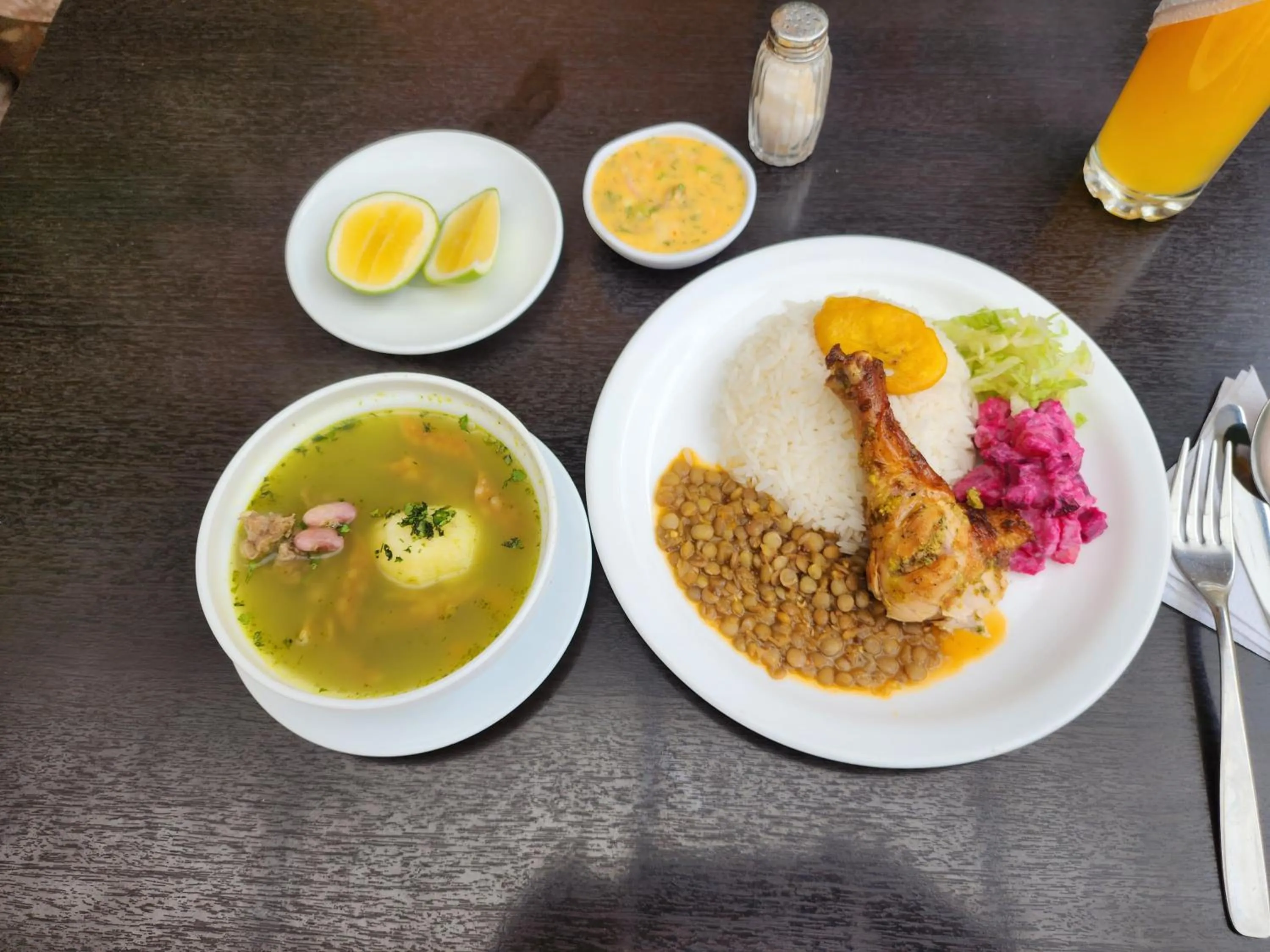 Restaurant/places to eat in Hotel Casa Franciscana