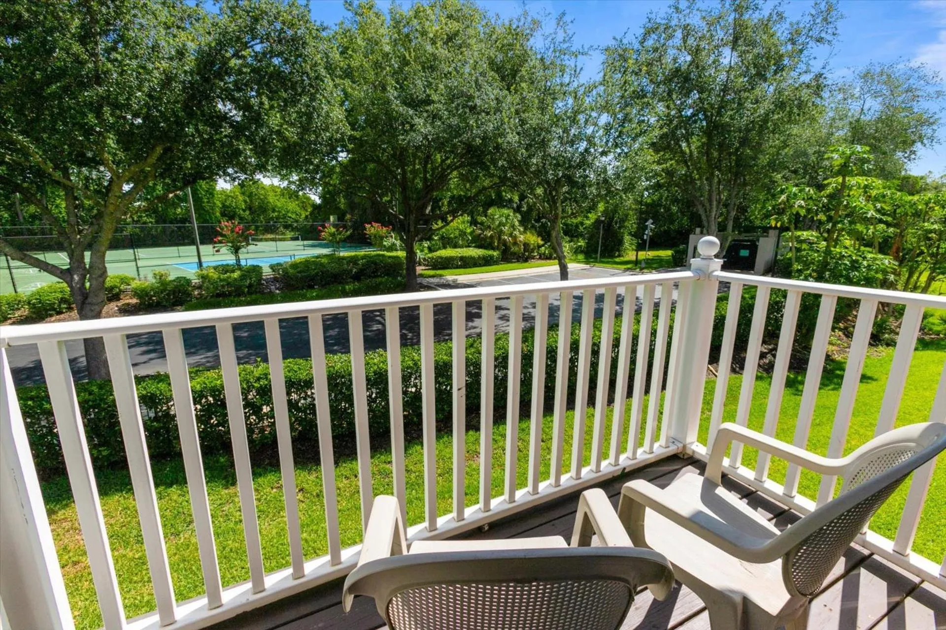 Patio in 8569 Crystal Cove