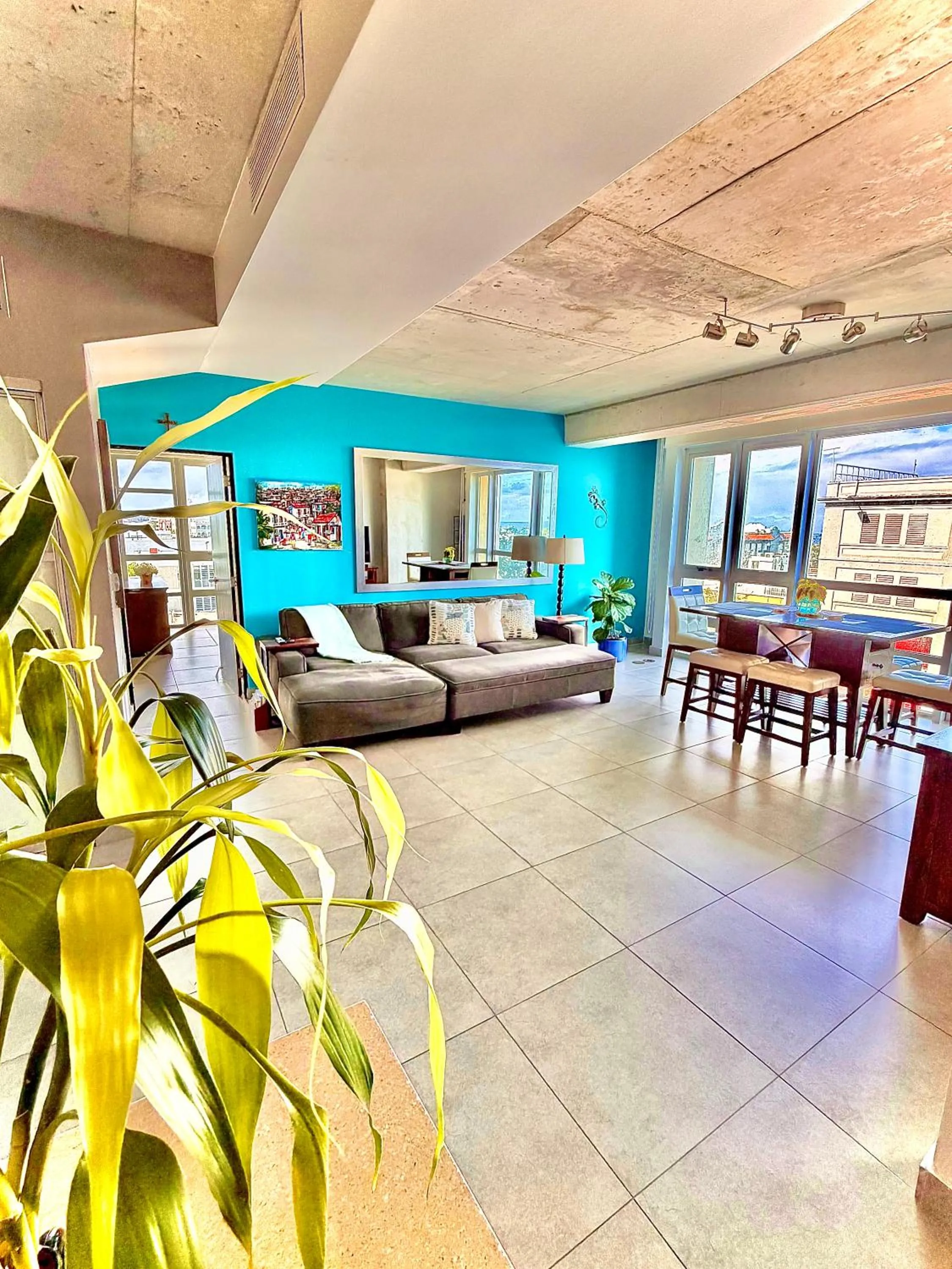 Spacious Loft-Sea view Atlantis by Stay Here PR