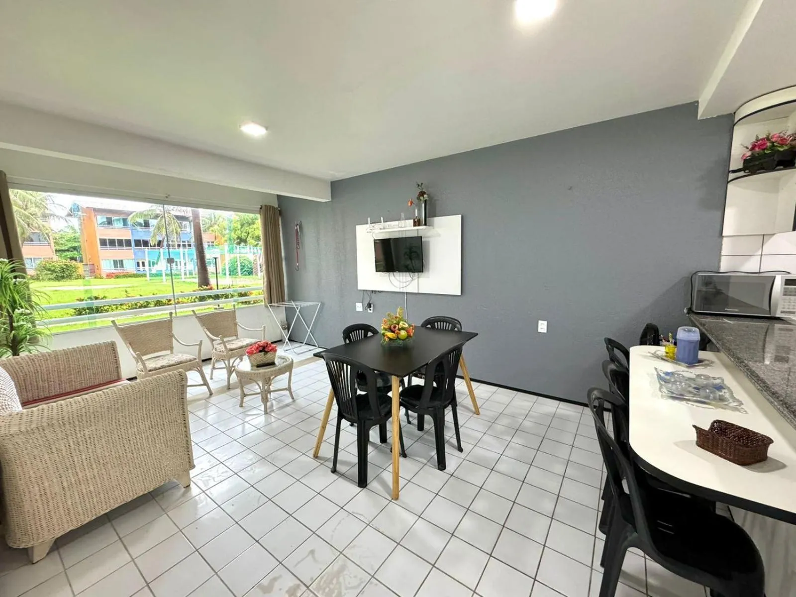 Communal lounge/ TV room in Village Cartier Beach