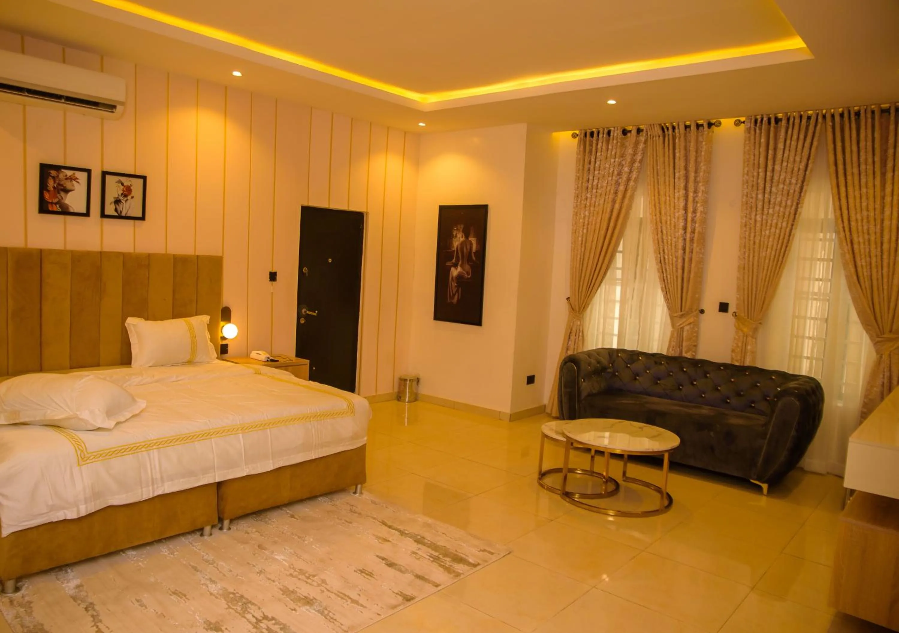 Bedroom, Bed in Elcastillo Homes