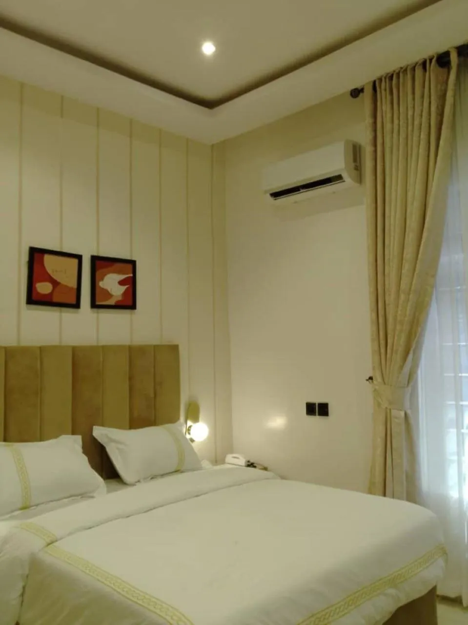 Bedroom, Bed in Elcastillo Homes