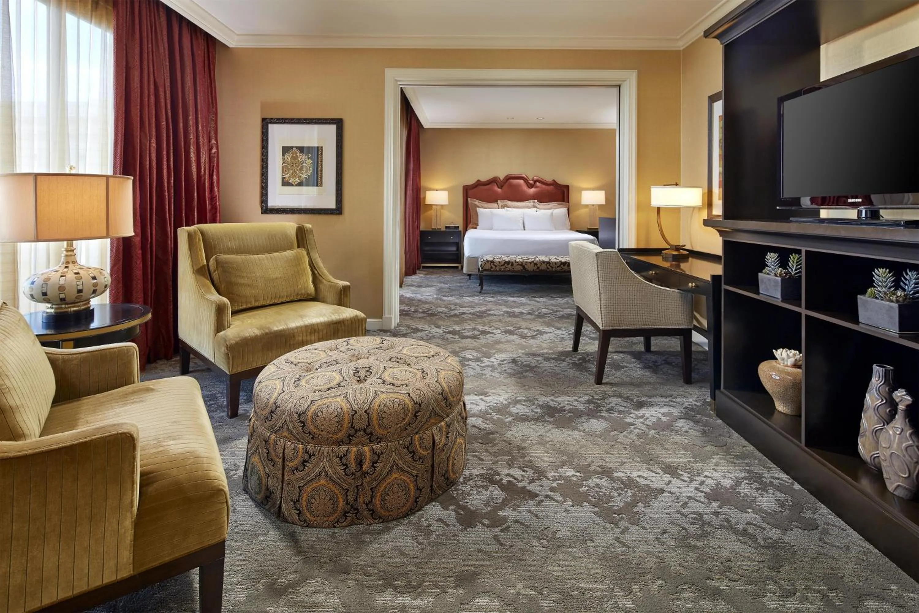 Photo of the whole room, Bed in Hyatt Regency Tulsa Downtown