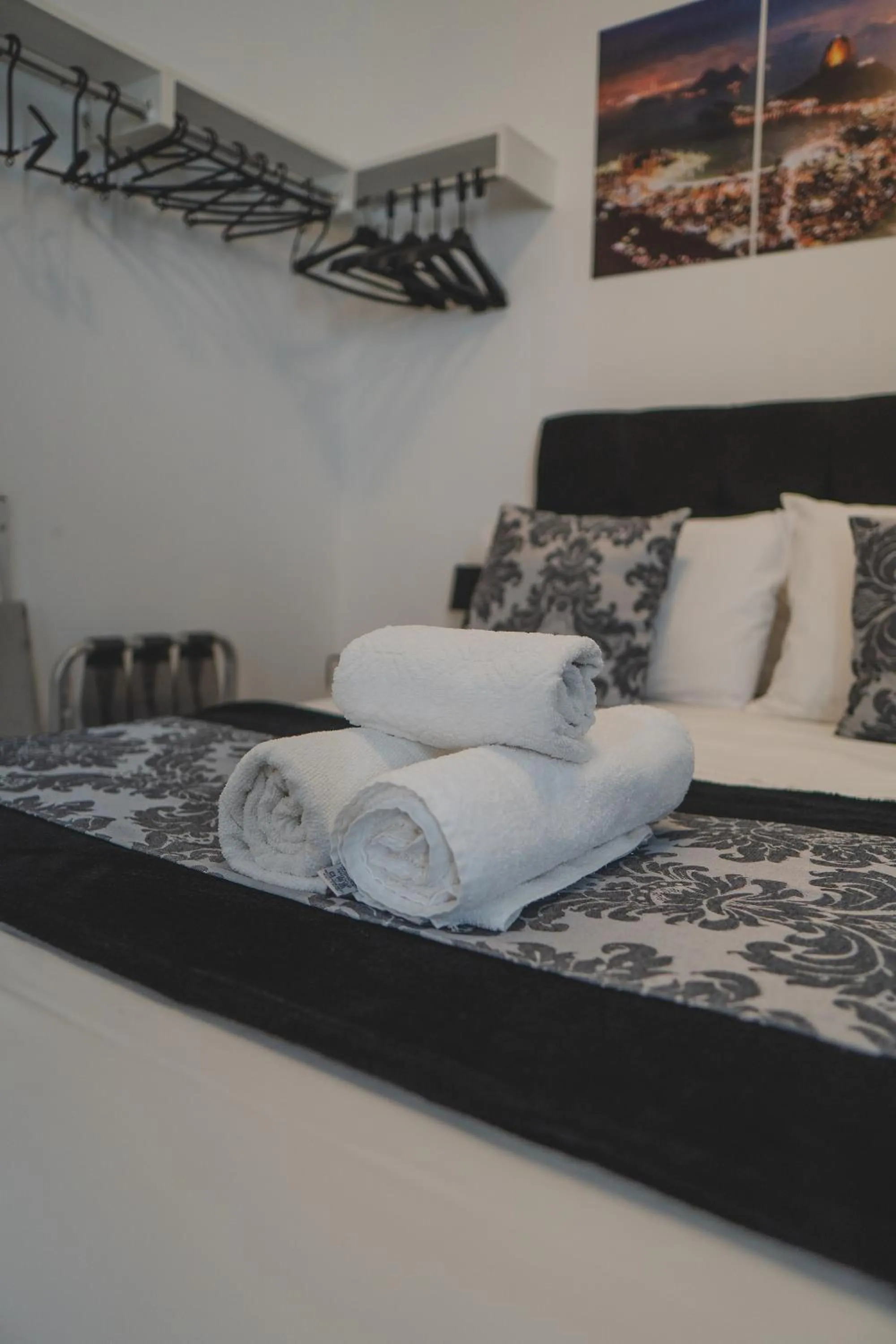 Bed in Studio Leblon