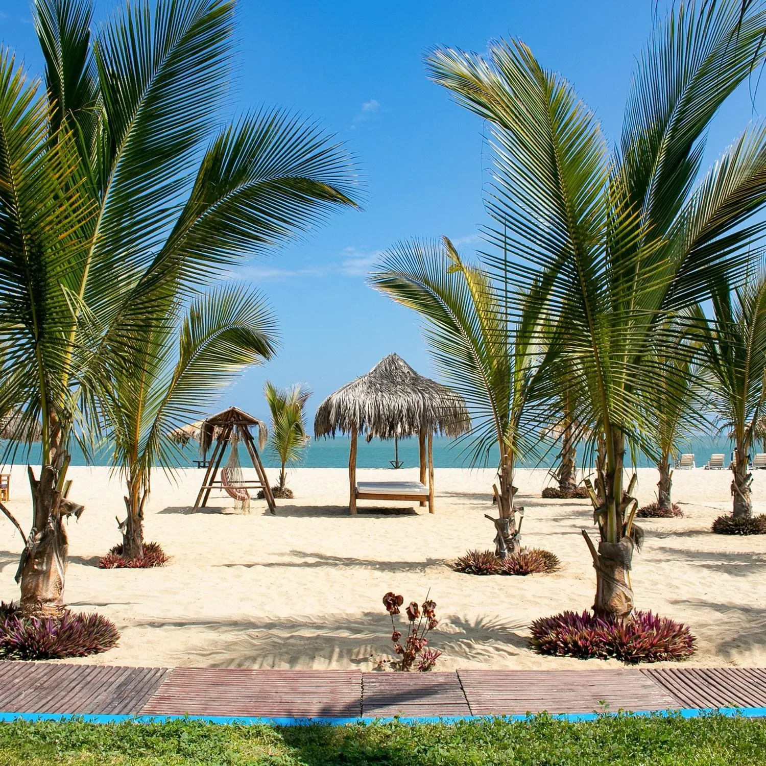 Deluxe Double Room with Sea View in Nauti-k Beach Hotel