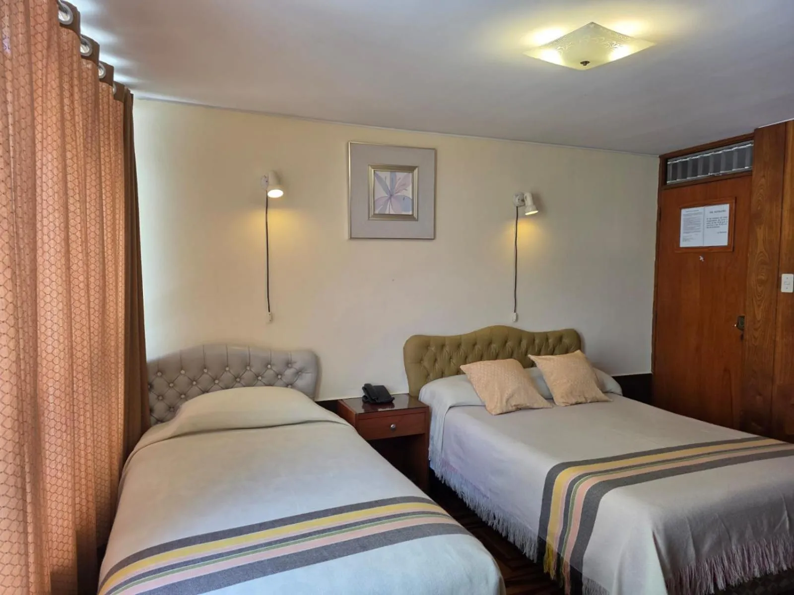 Bedroom, Bed in Copacabana Hotel