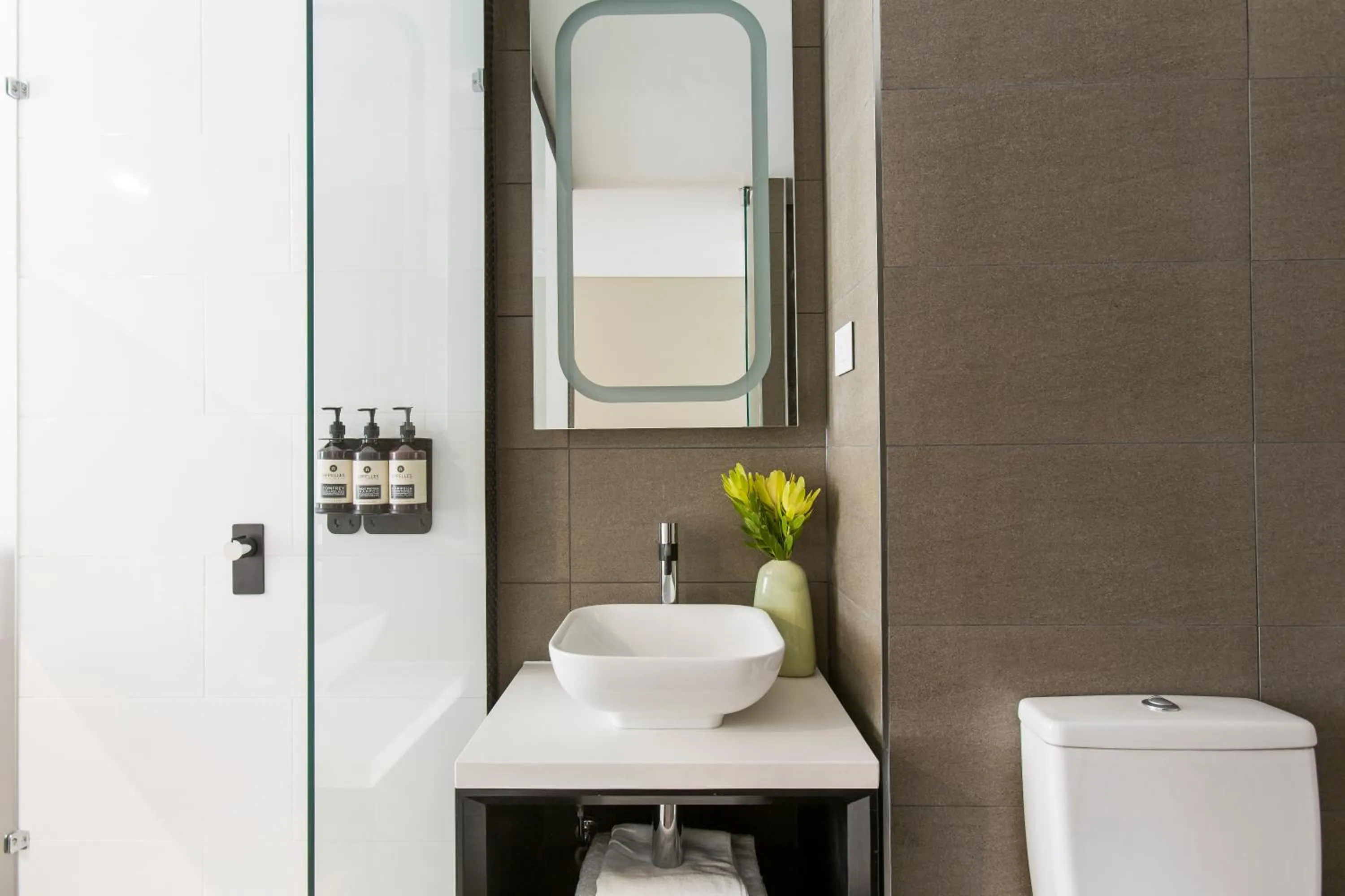 Toilet in The Kingsford, an Ascend Collection Hotel