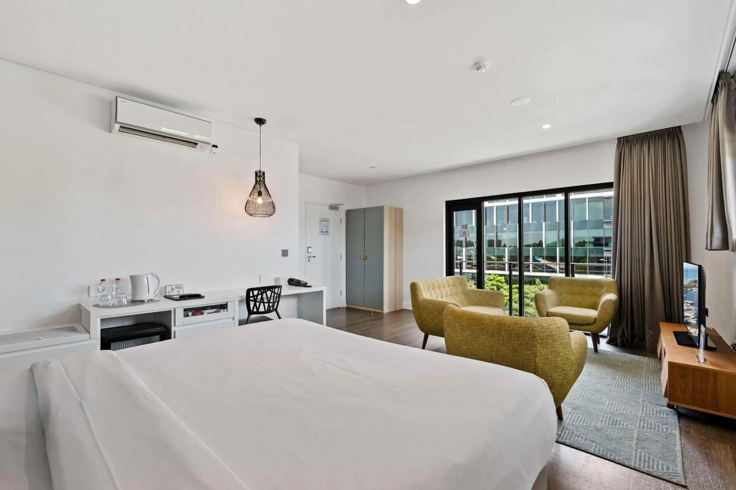 Bedroom, Bed in The Kingsford, an Ascend Collection Hotel