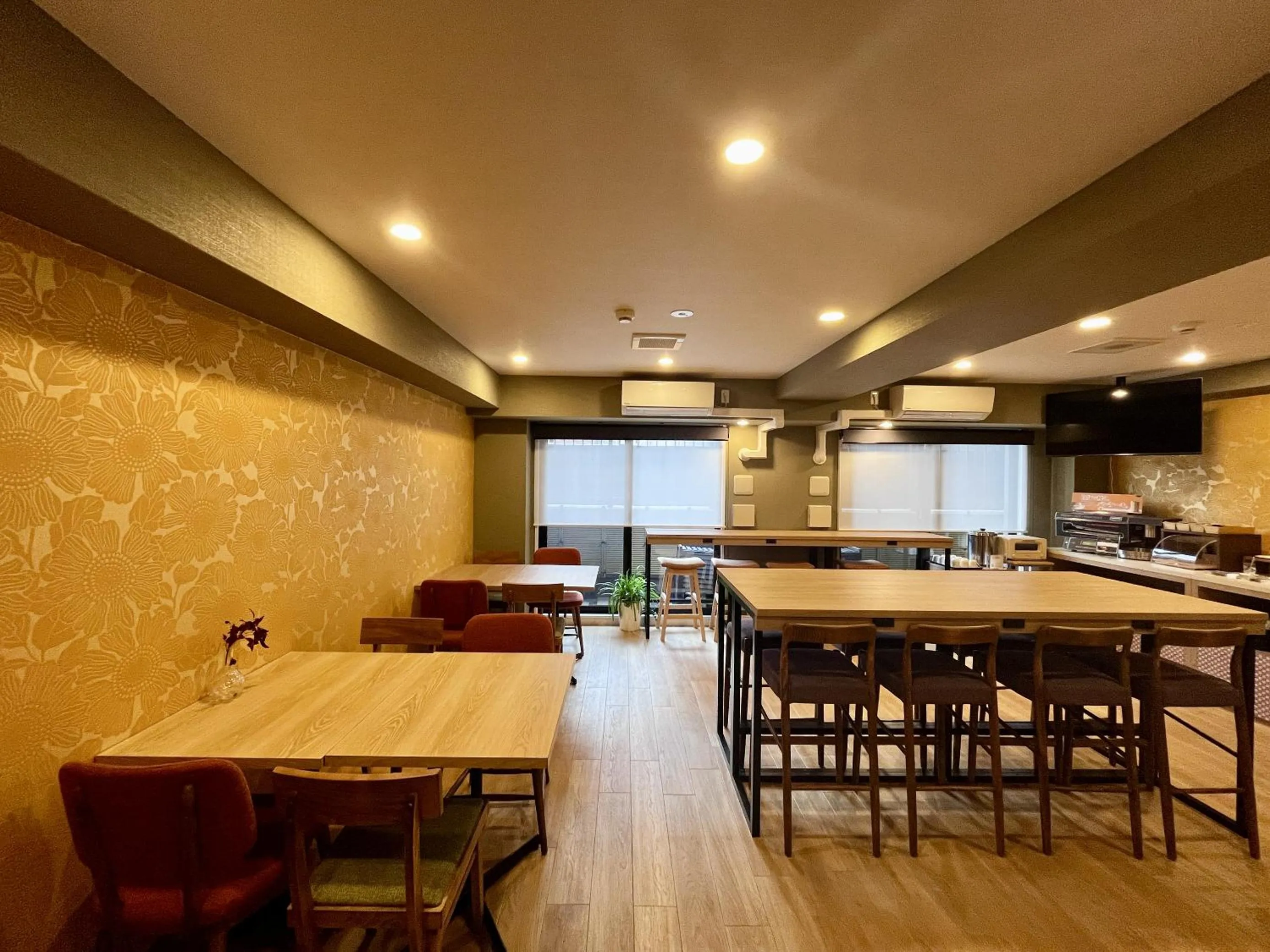 Restaurant/places to eat in HIYORI Stay Kyoto Kamogawa