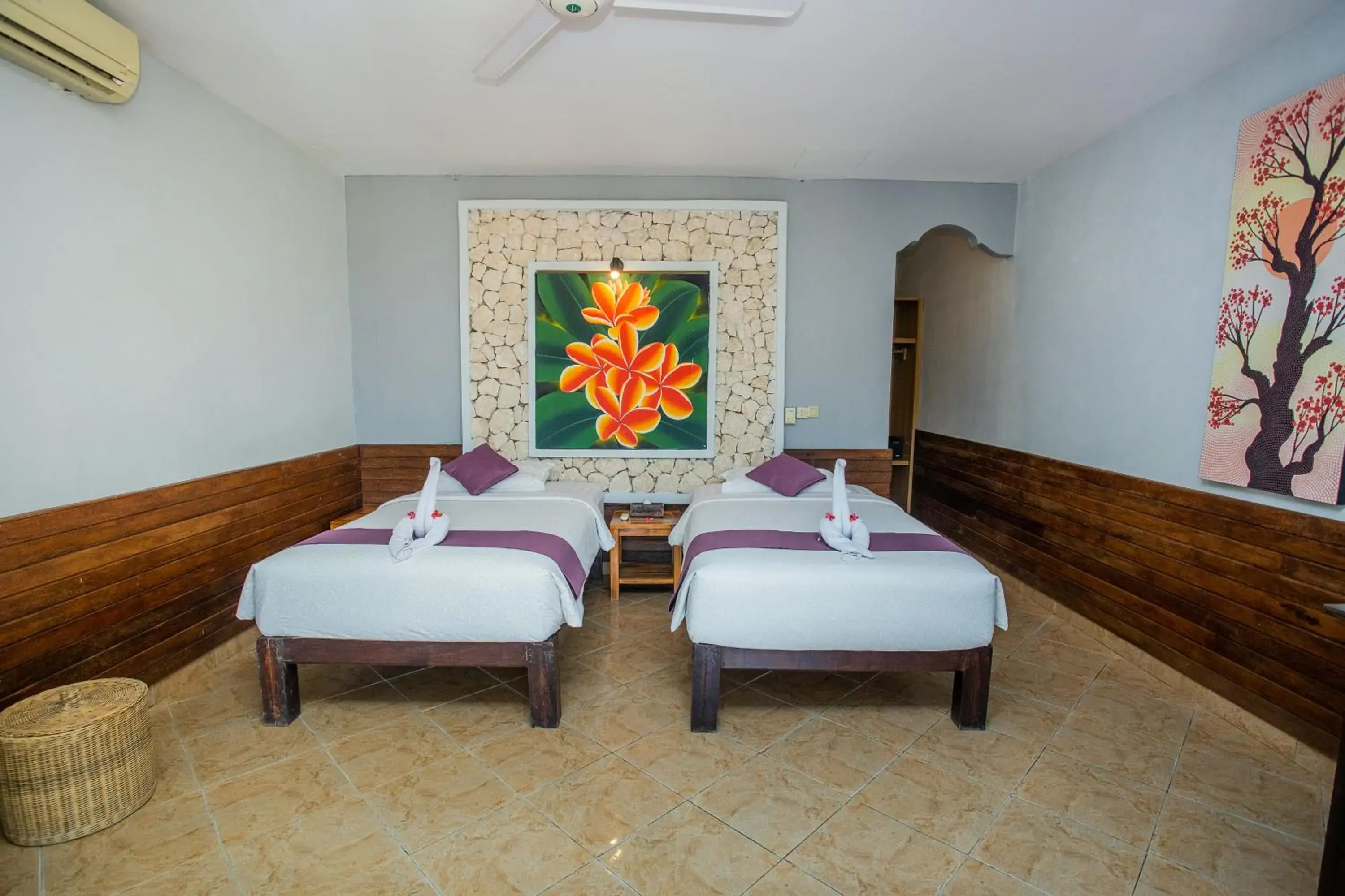 Superior Twin Room with Garden View (Free 2 Bottles Beer) in Tropical Garden by TANIS Superior Twin Room with Garden View (Free 2 Bottles Beer) in Tropical Garden by TANIS