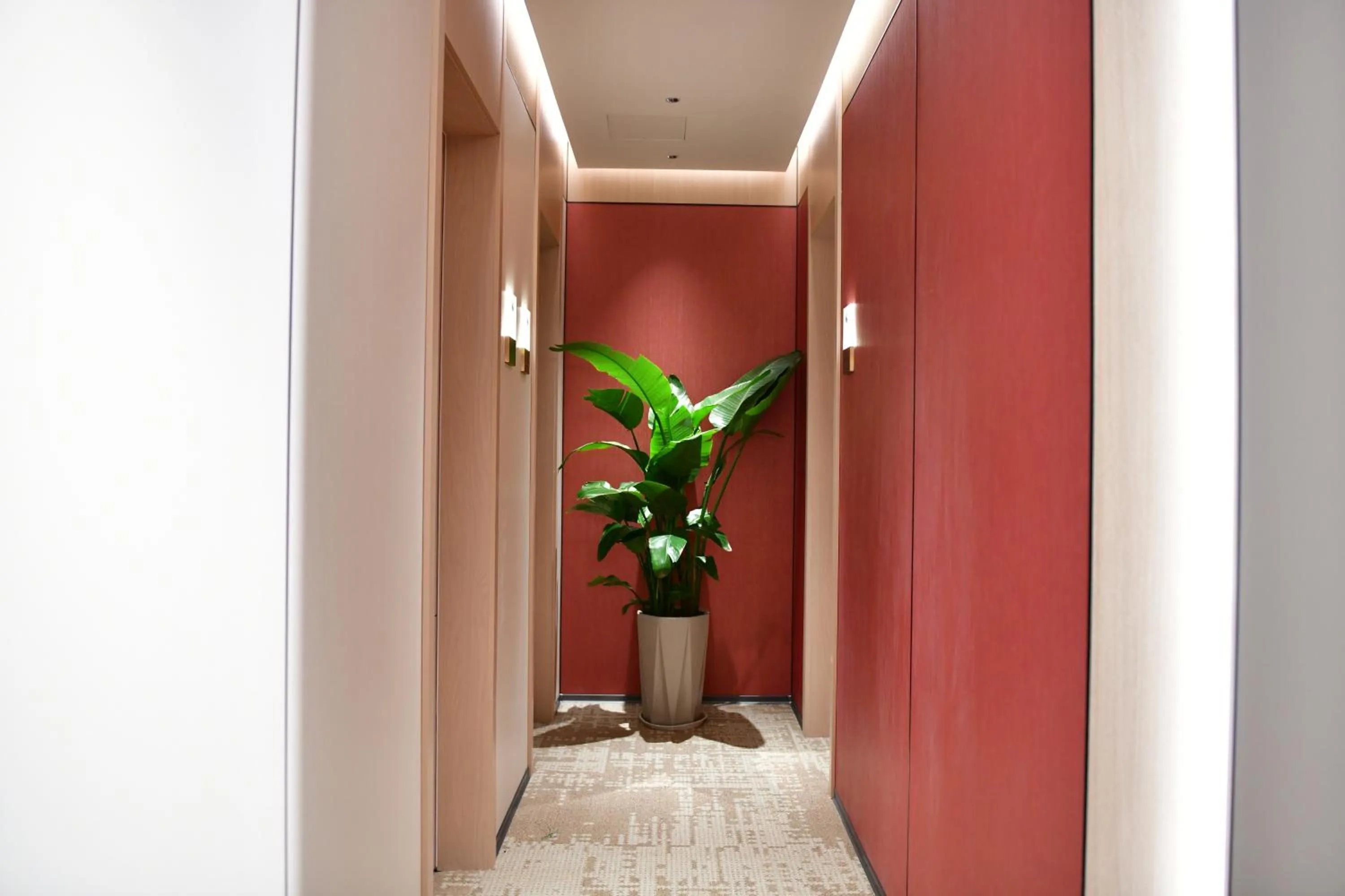 Property building in Xishu Garden Inn - Travel Agency service - Car Rent service - English Speaking