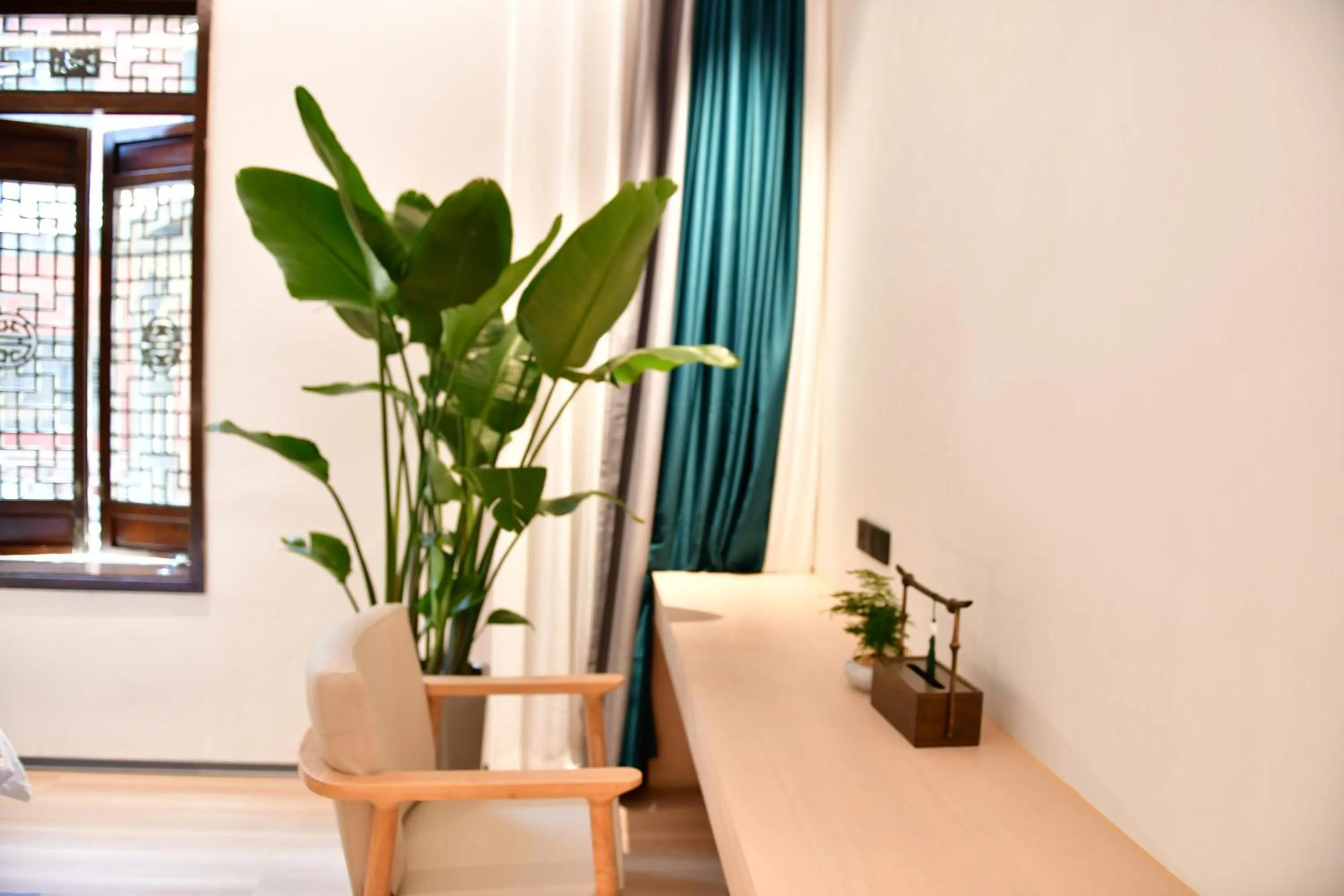 hair dresser in Xishu Garden Inn - Travel Agency service - Car Rent service - English Speaking