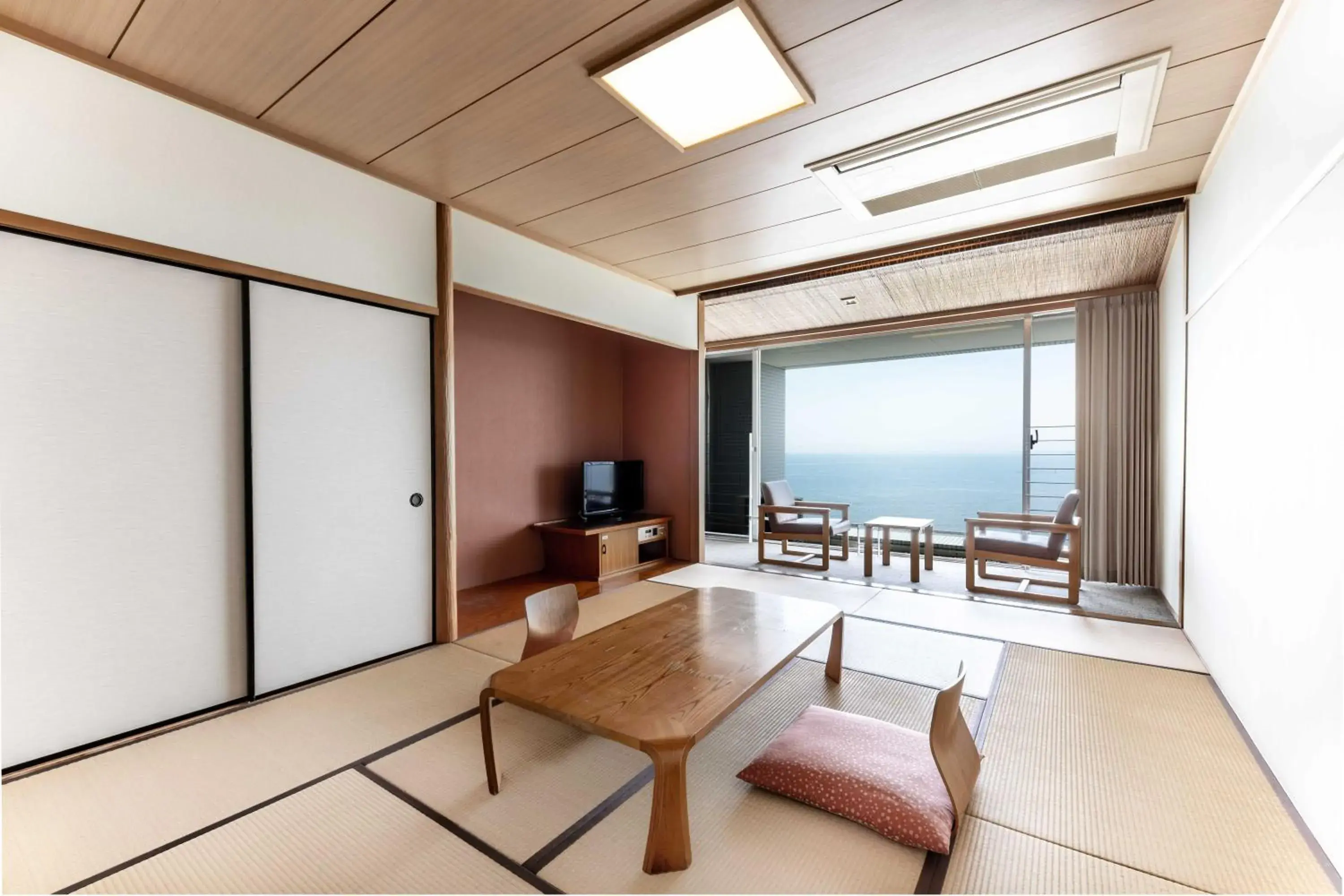 Japanese-Style Room with Side Sea View and Shared Bathroom - single occupancy - Non-Smoking in Spa and Resort Hotel Solage Oita Hiji Beppuwan Japanese-Style Room with Side Sea View and Shared Bathroom - single occupancy - Non-Smoking in Spa and Resort Hotel Solage Oita Hiji Beppuwan