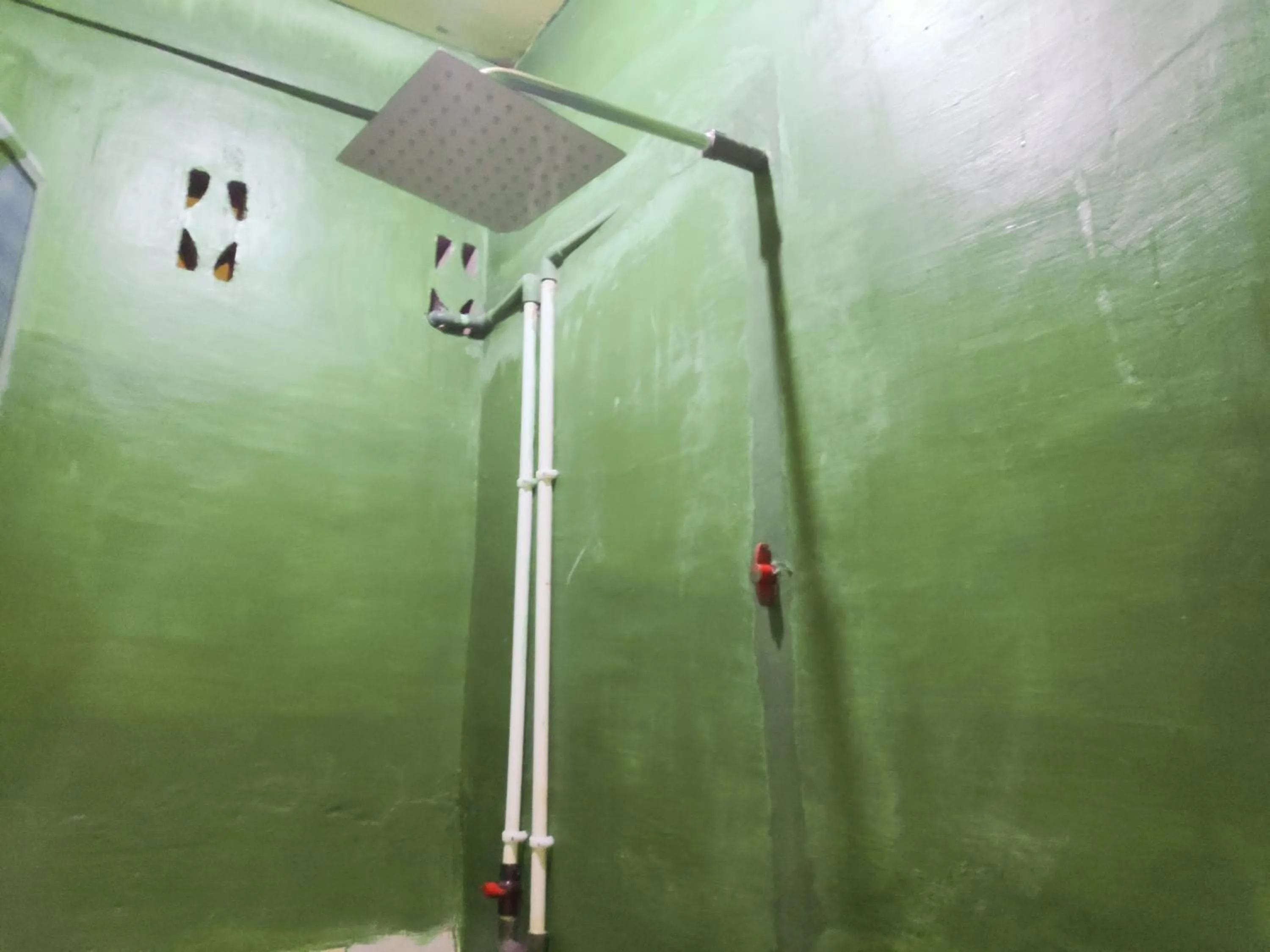 Bathroom in RedDoorz near Pelabuhan Ajibata Parapat