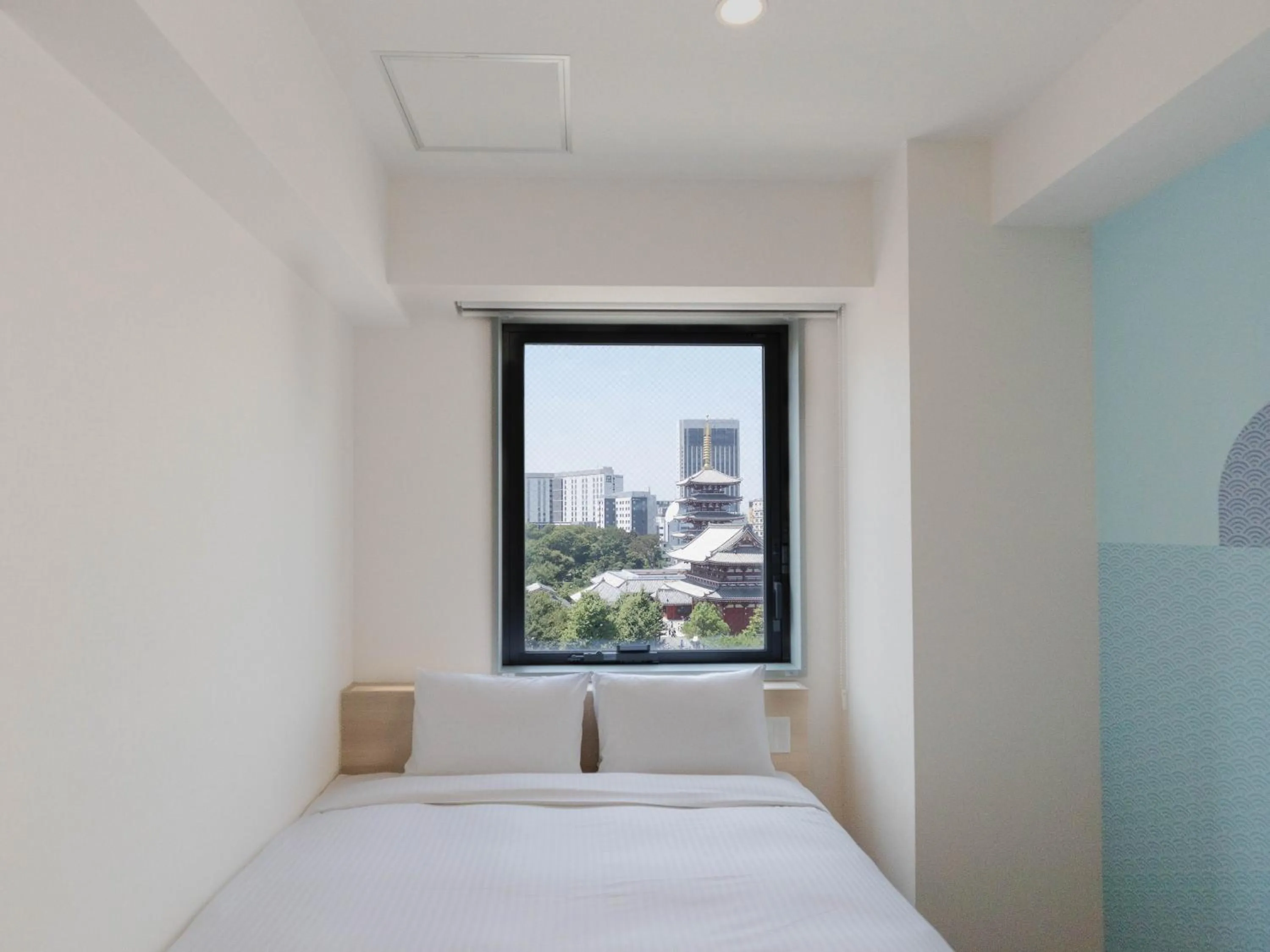 View (from property/room), Bed in Hop Inn Tokyo Asakusa