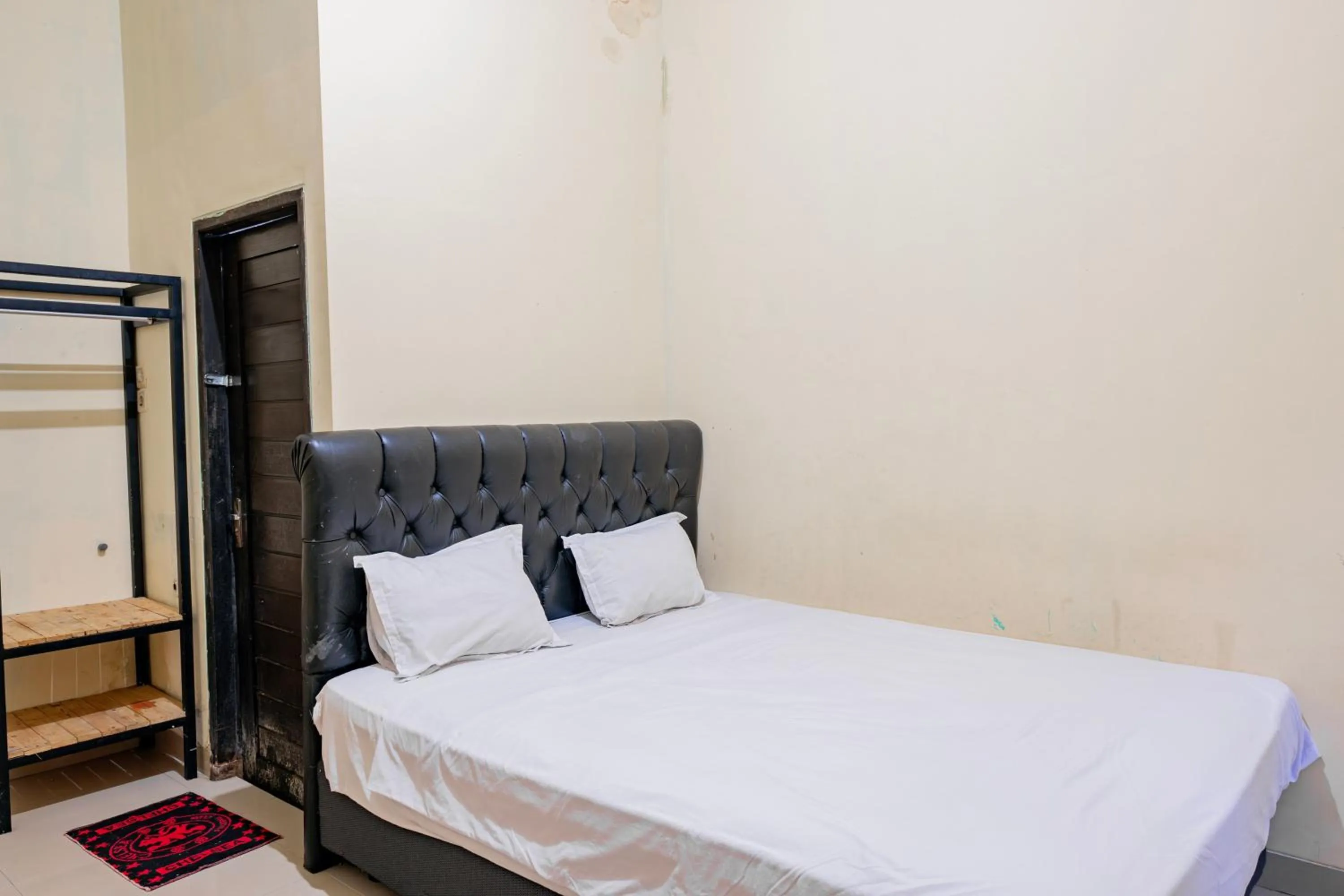 Bedroom in Hotel O Rinjani Guest House