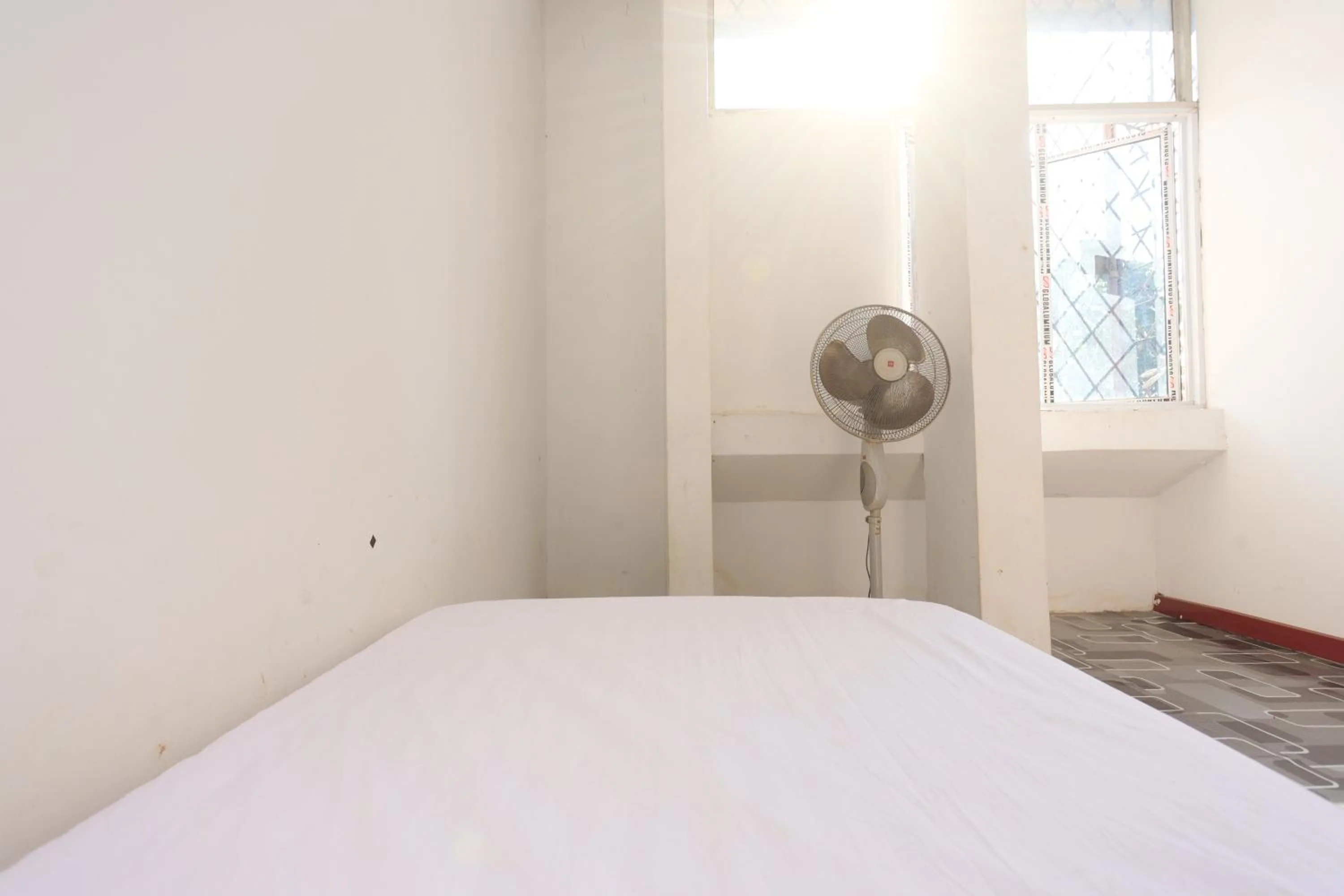 Bedroom in Hotel O Homestay OrangeNearNagoya Hill Shopping Mall