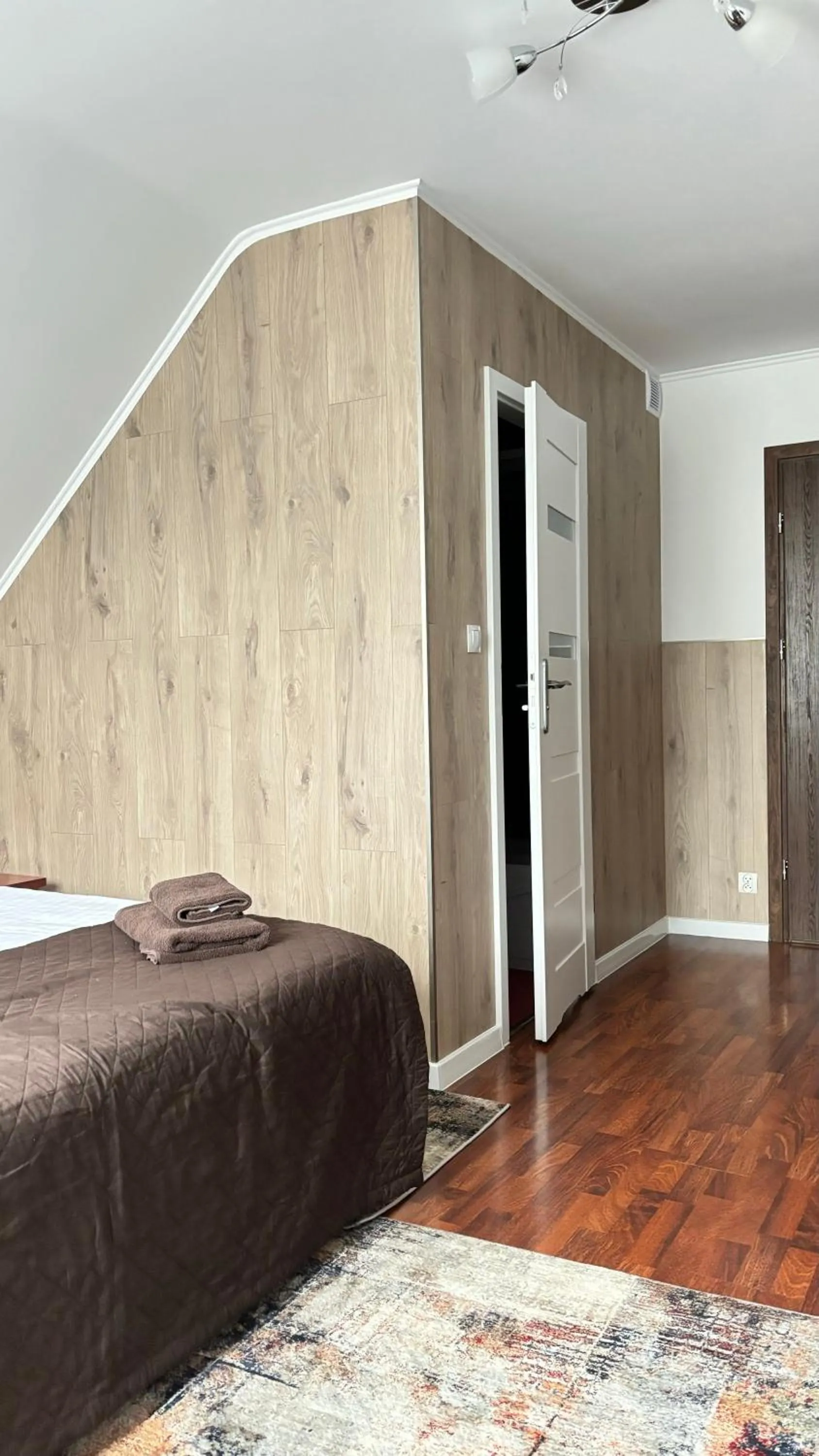 Photo of the whole room in Villa Victoria