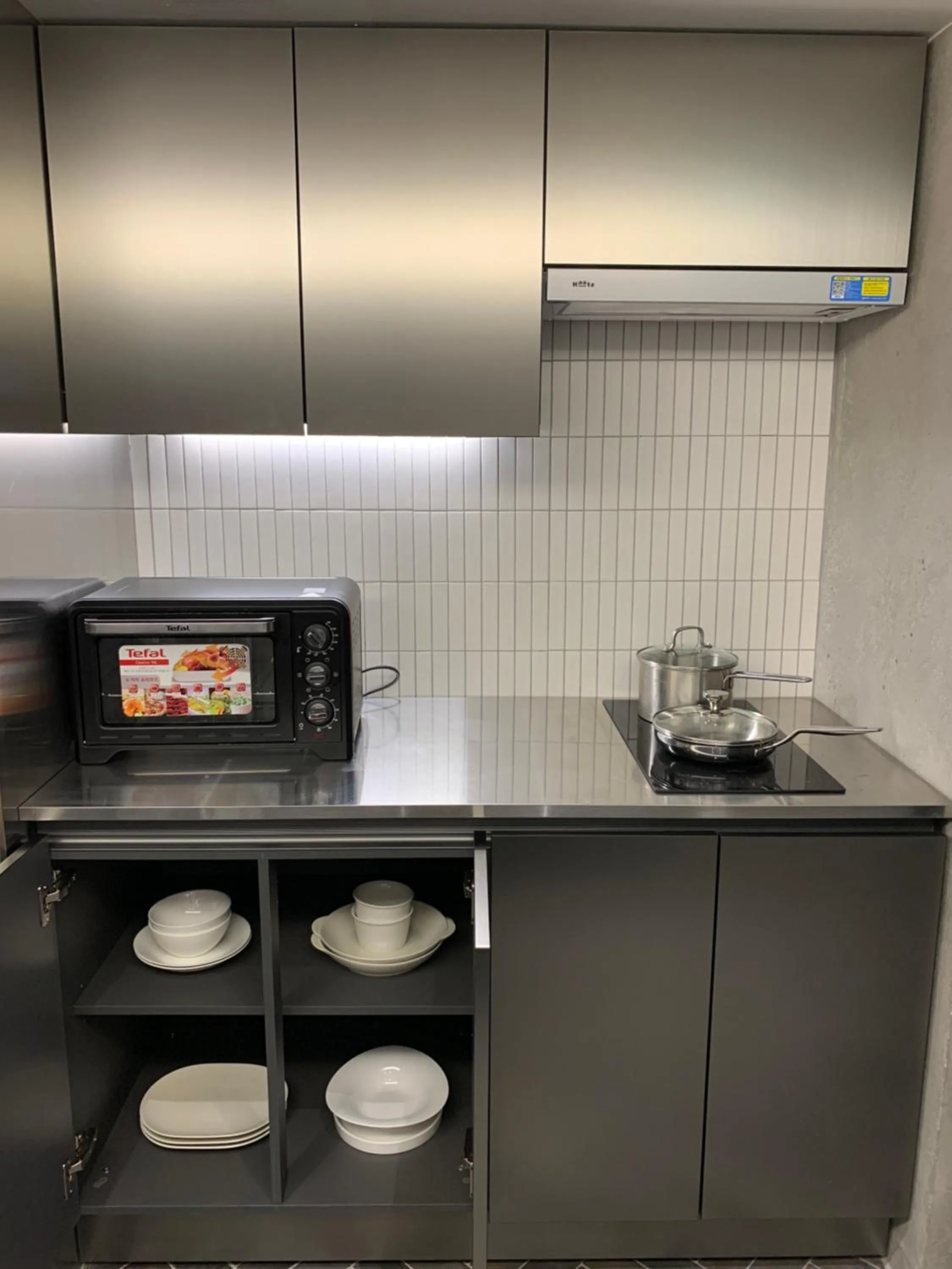 Kitchen or kitchenette in KOZAYO Hongdae Hostel