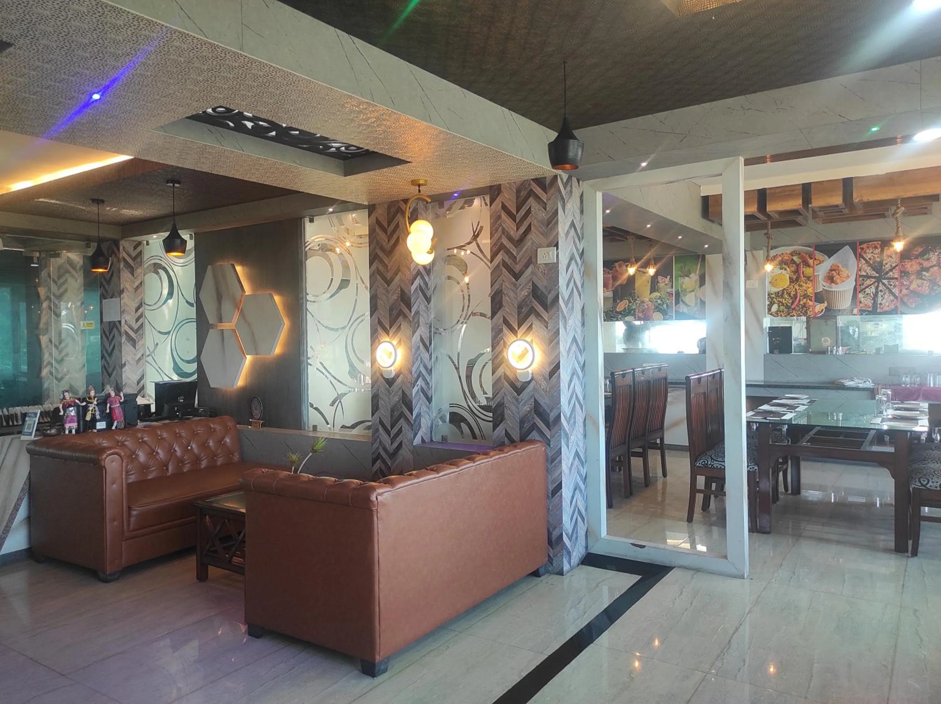 Restaurant/places to eat in HOTEL SG HUB TOWER