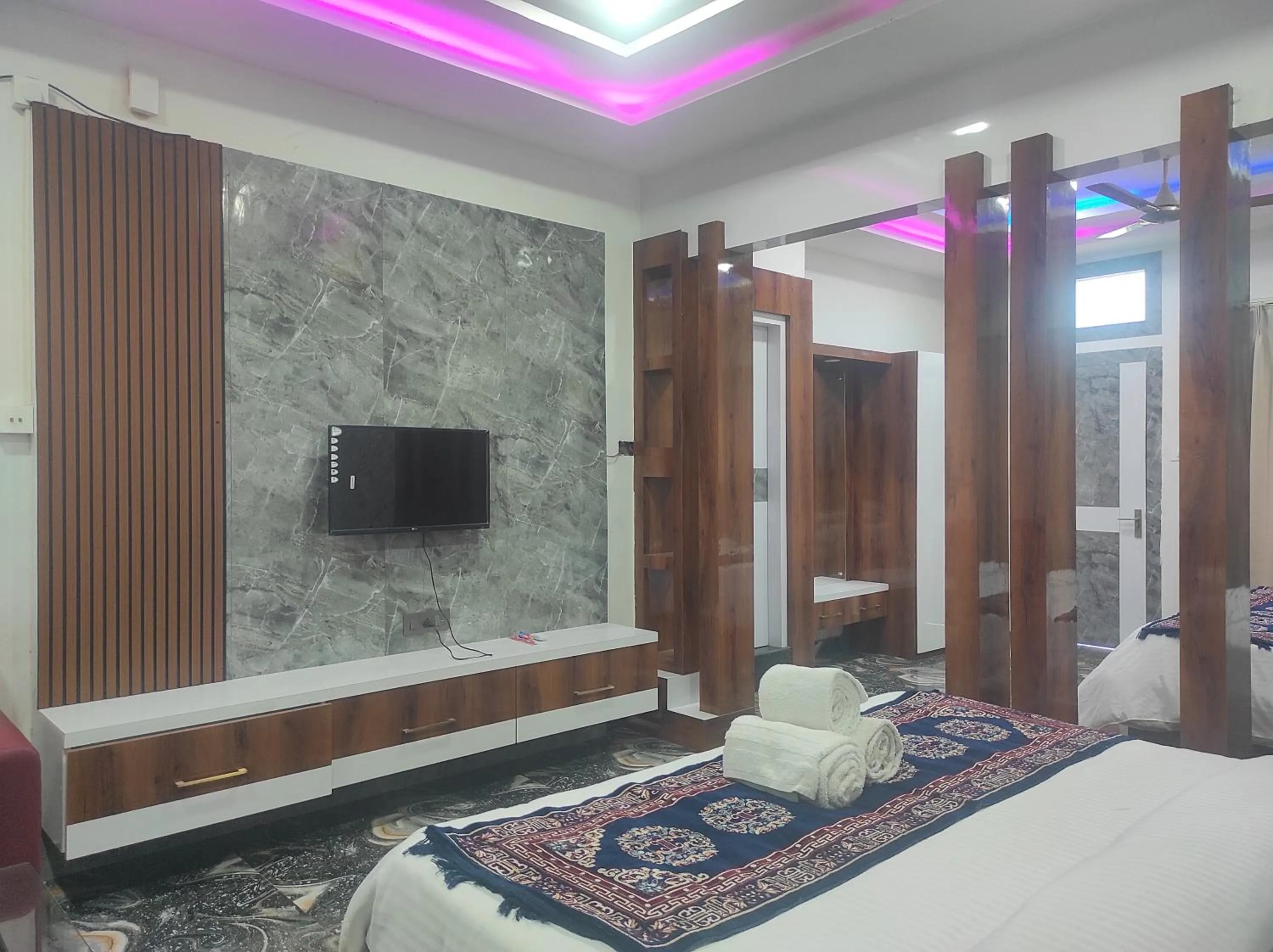 Bed in HOTEL SG HUB TOWER