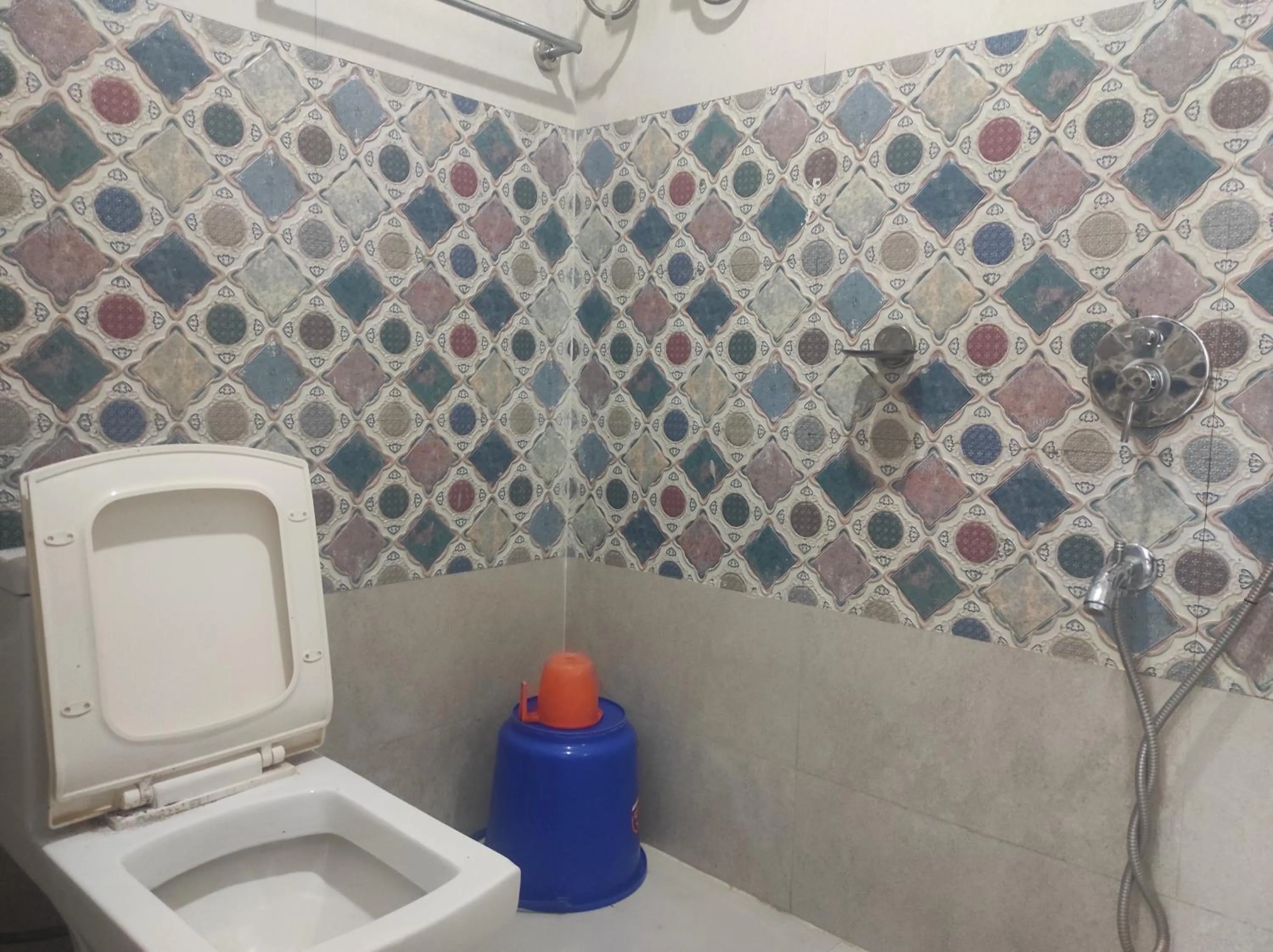 Shower in HOTEL SG HUB TOWER