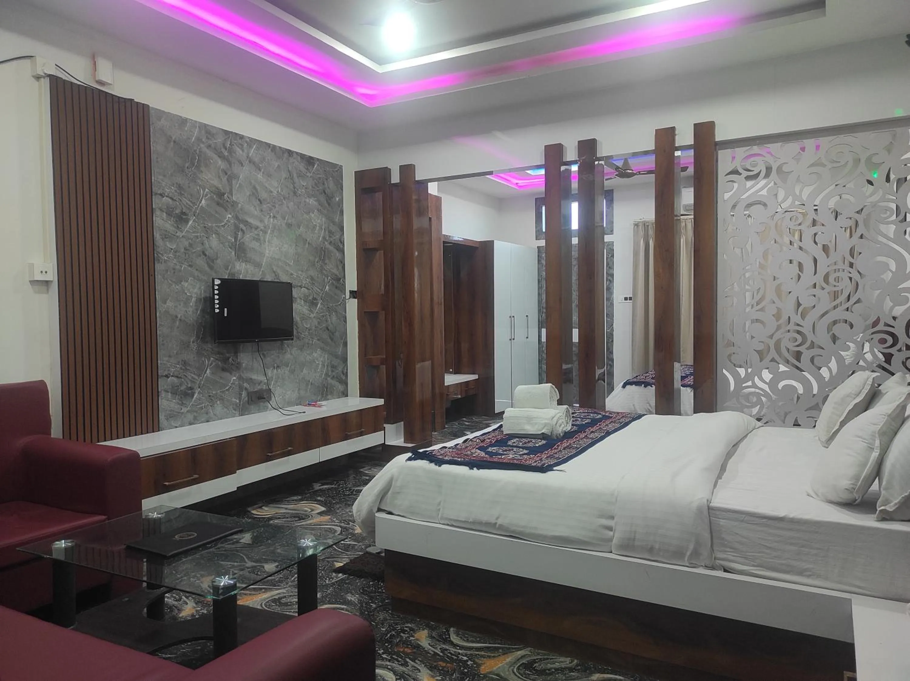 Bed in HOTEL SG HUB TOWER