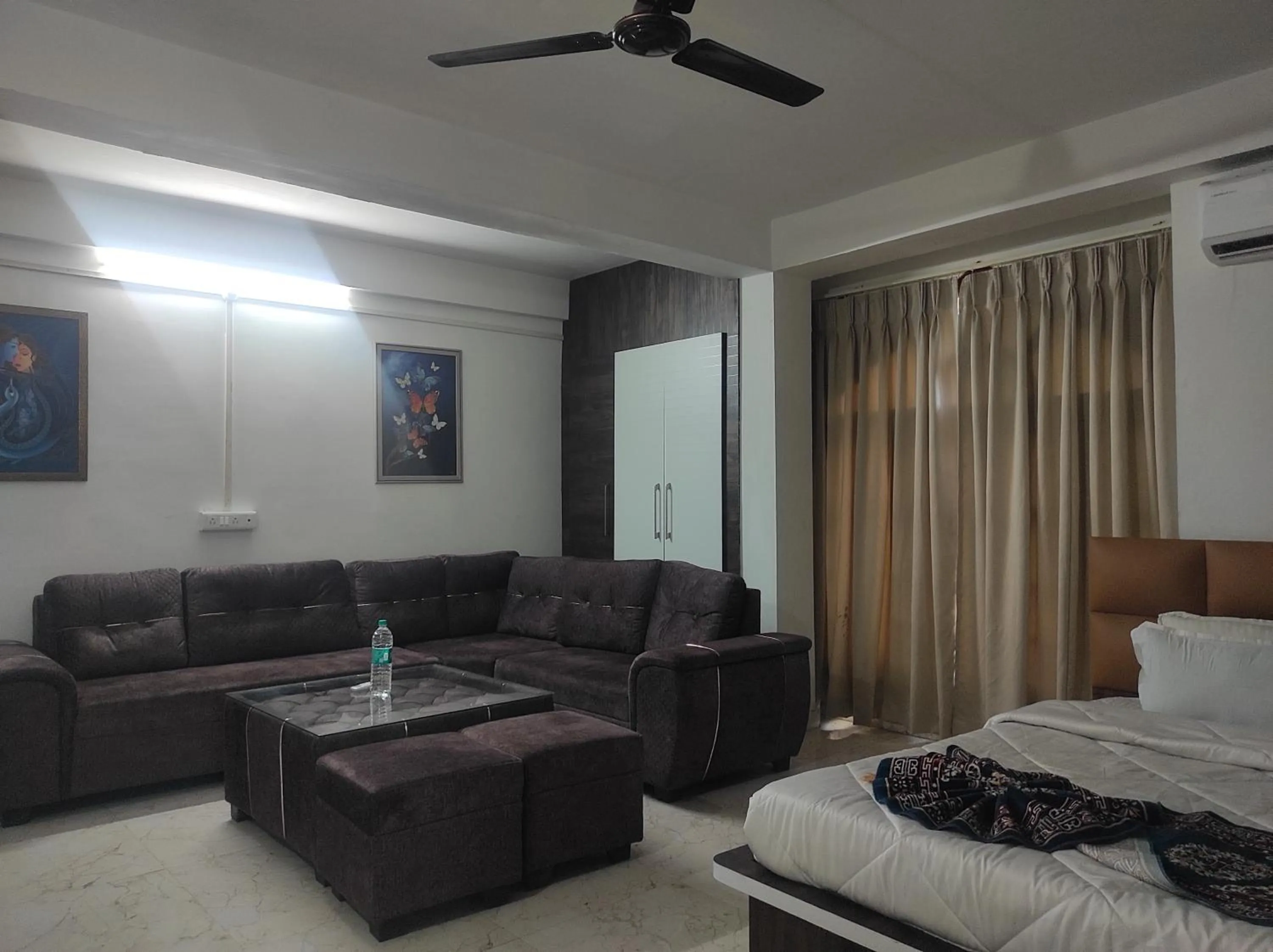 Bed in HOTEL SG HUB TOWER