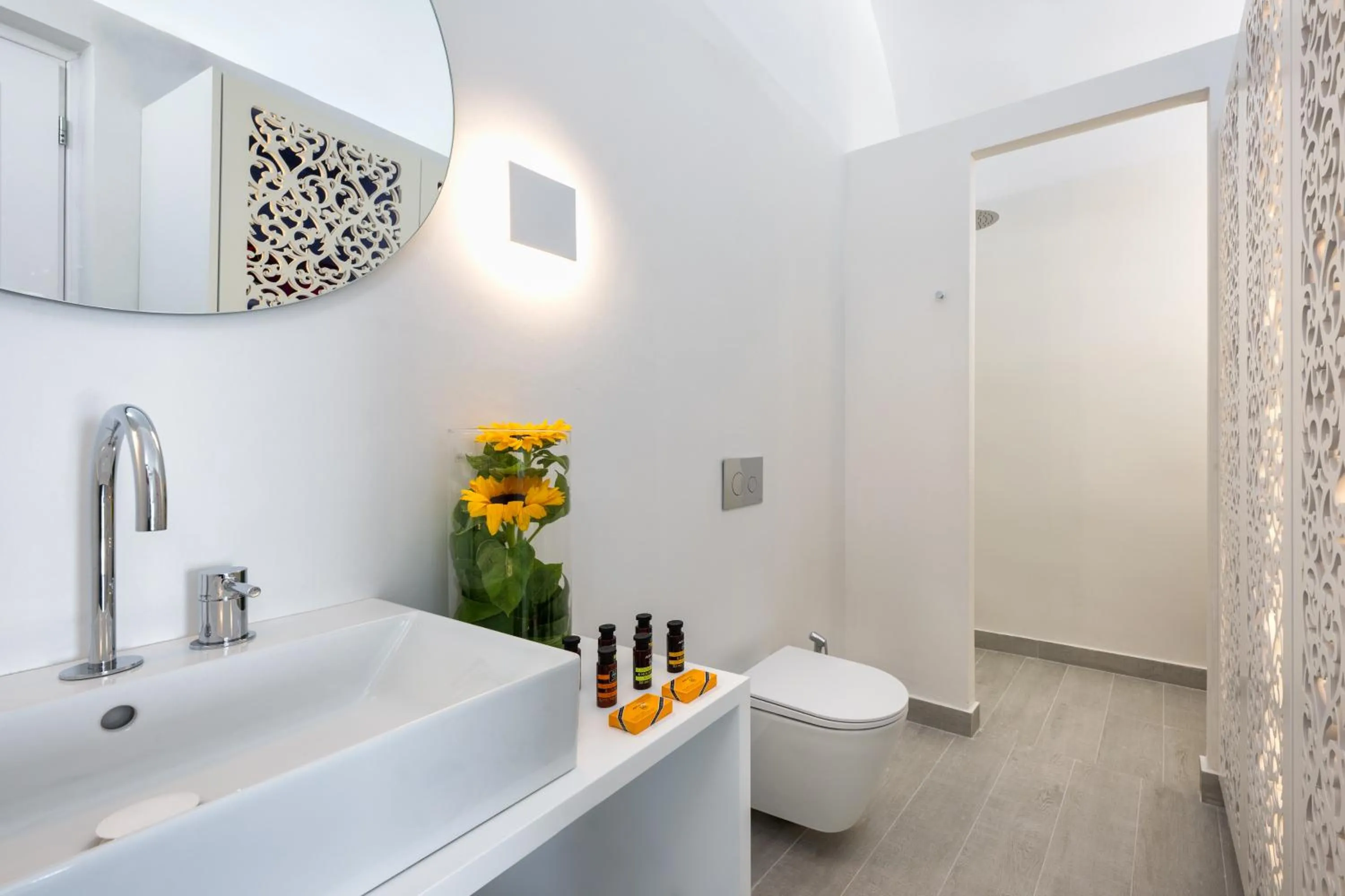 Bathroom in Palm Island Suites