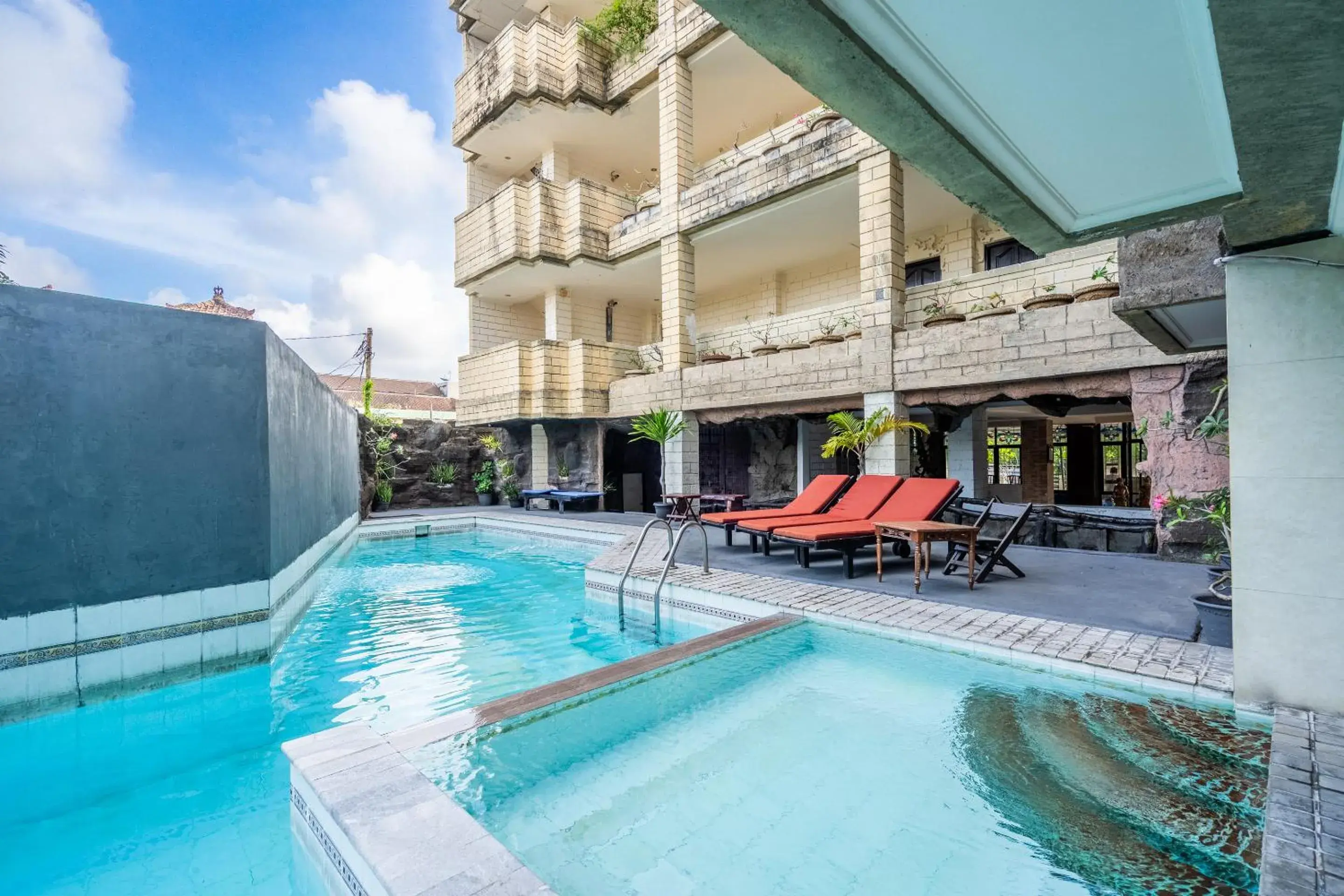 Swimming pool in Ammara Legian By Vilarisi Swimming pool in Ammara Legian By Vilarisi