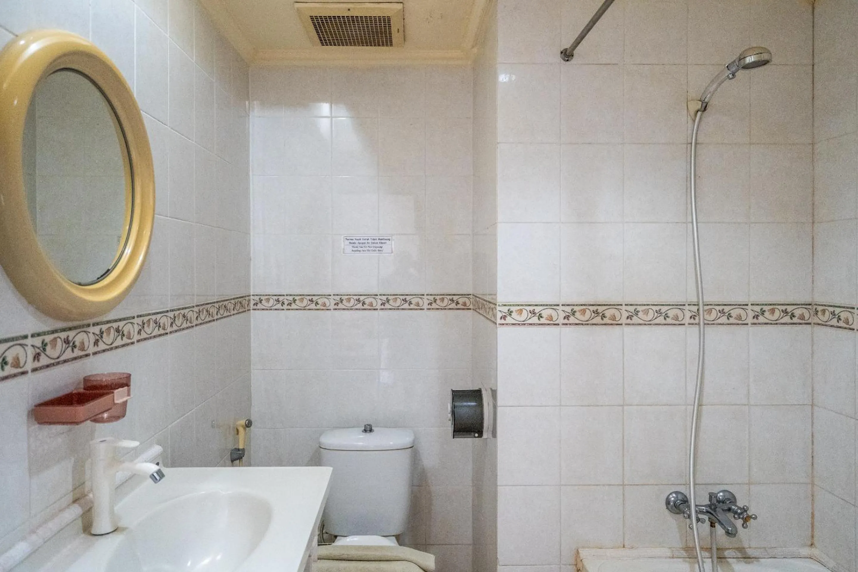 Toilet in Ammara Legian By Vilarisi - 8 Minute Walk To The Beach