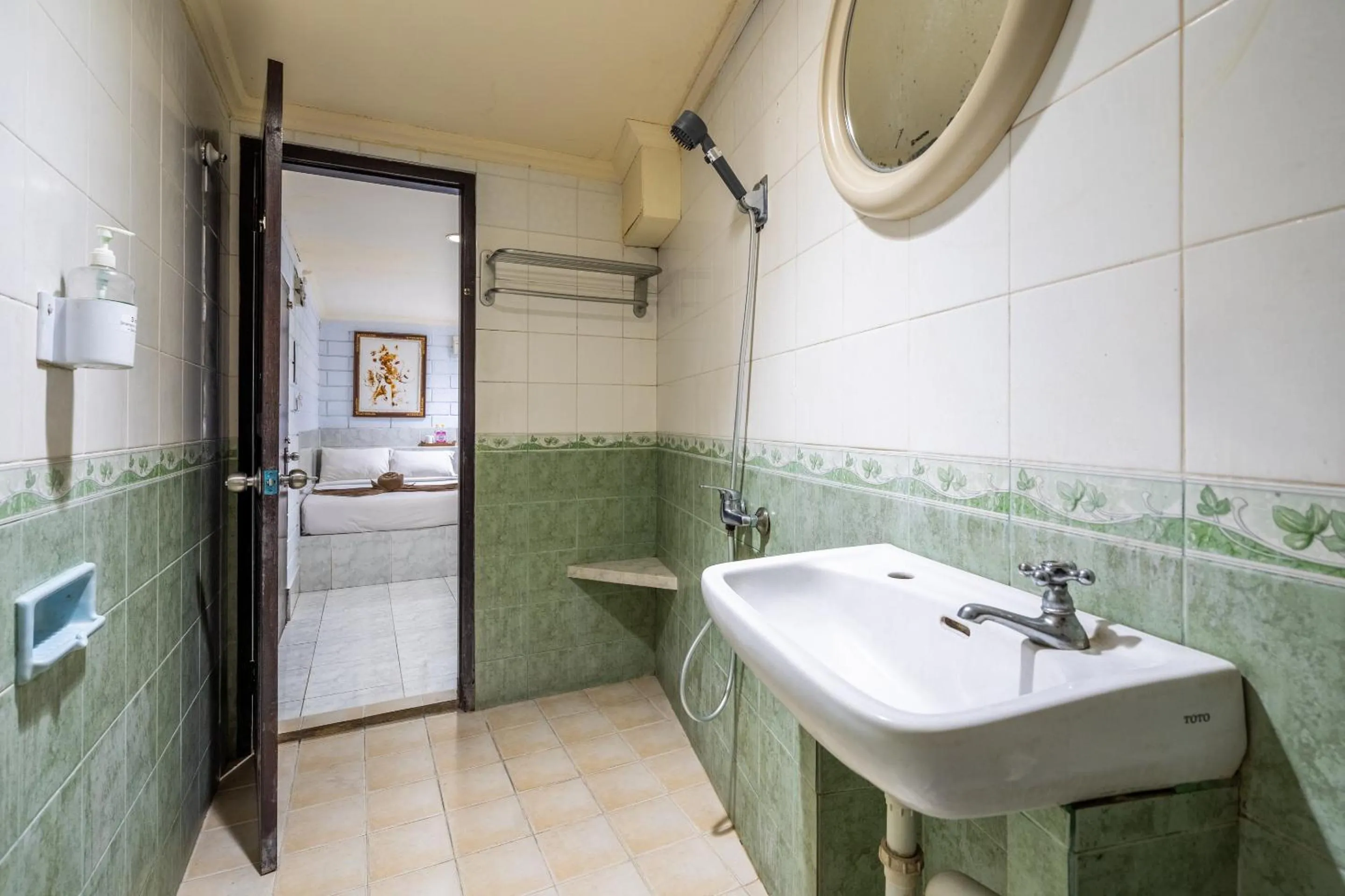 Shower in Ammara Legian By Vilarisi - 8 Minute Walk To The Beach
