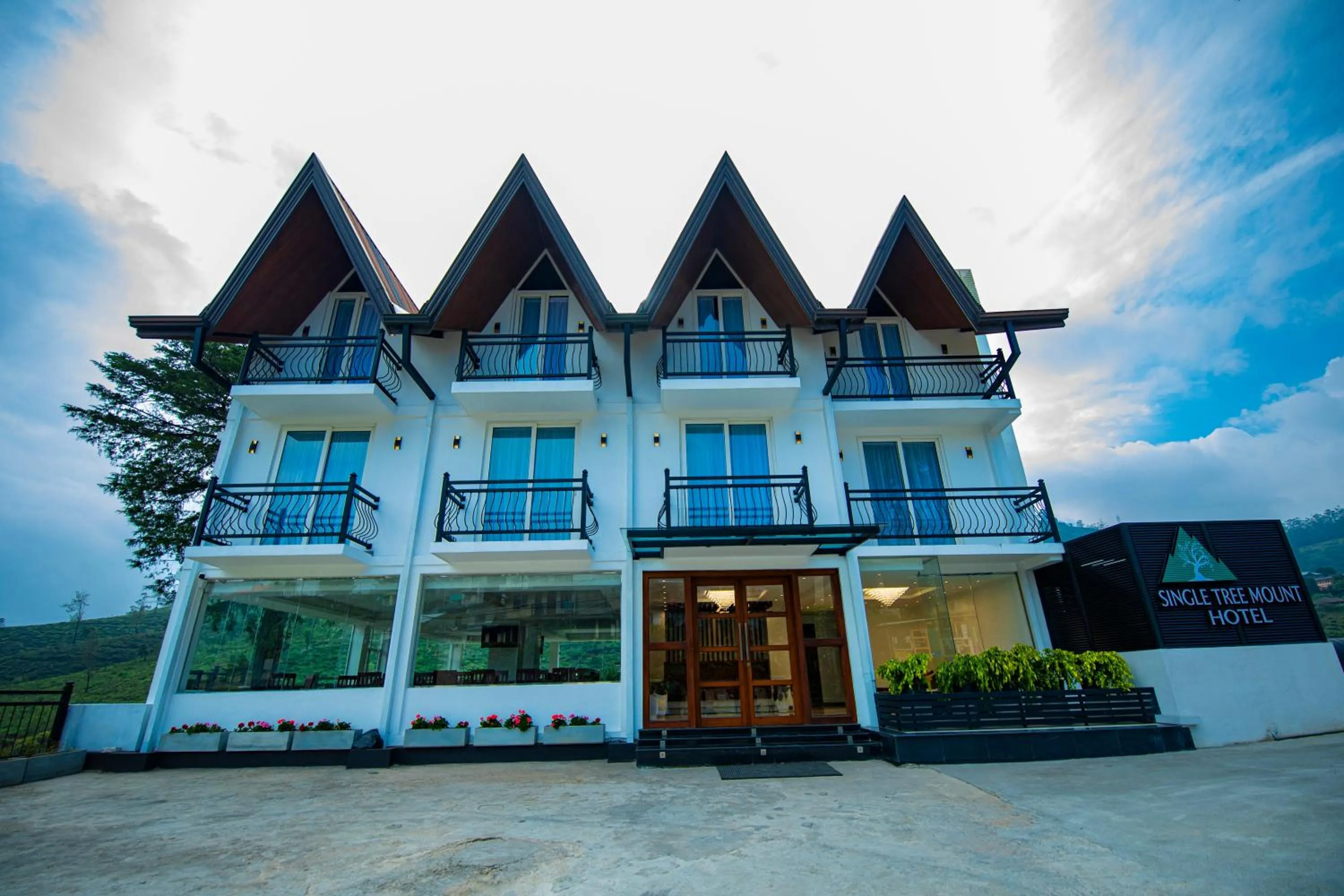 Property building in Single Tree Mount Hotel