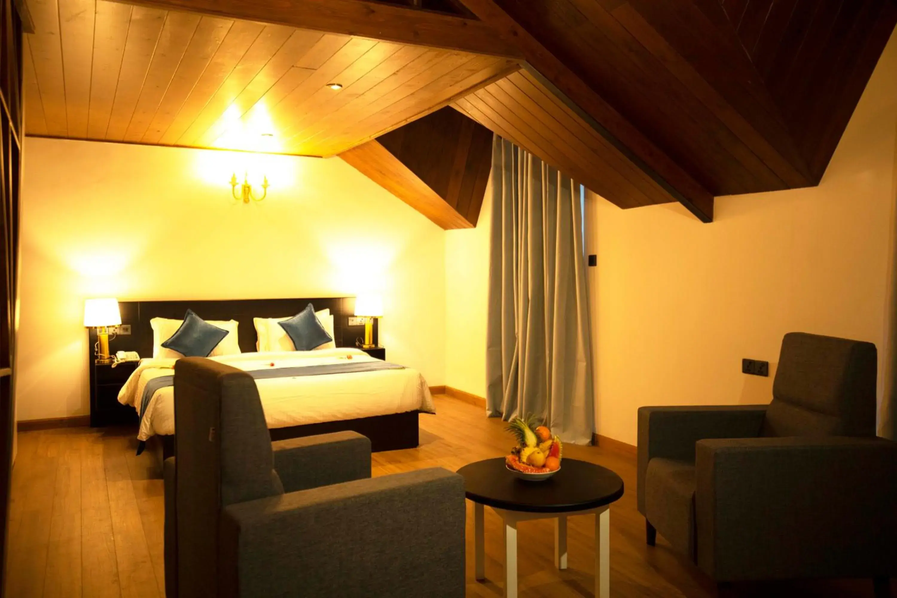 Photo of the whole room, Bed in Single Tree Mount Hotel Photo of the whole room, Bed in Single Tree Mount Hotel