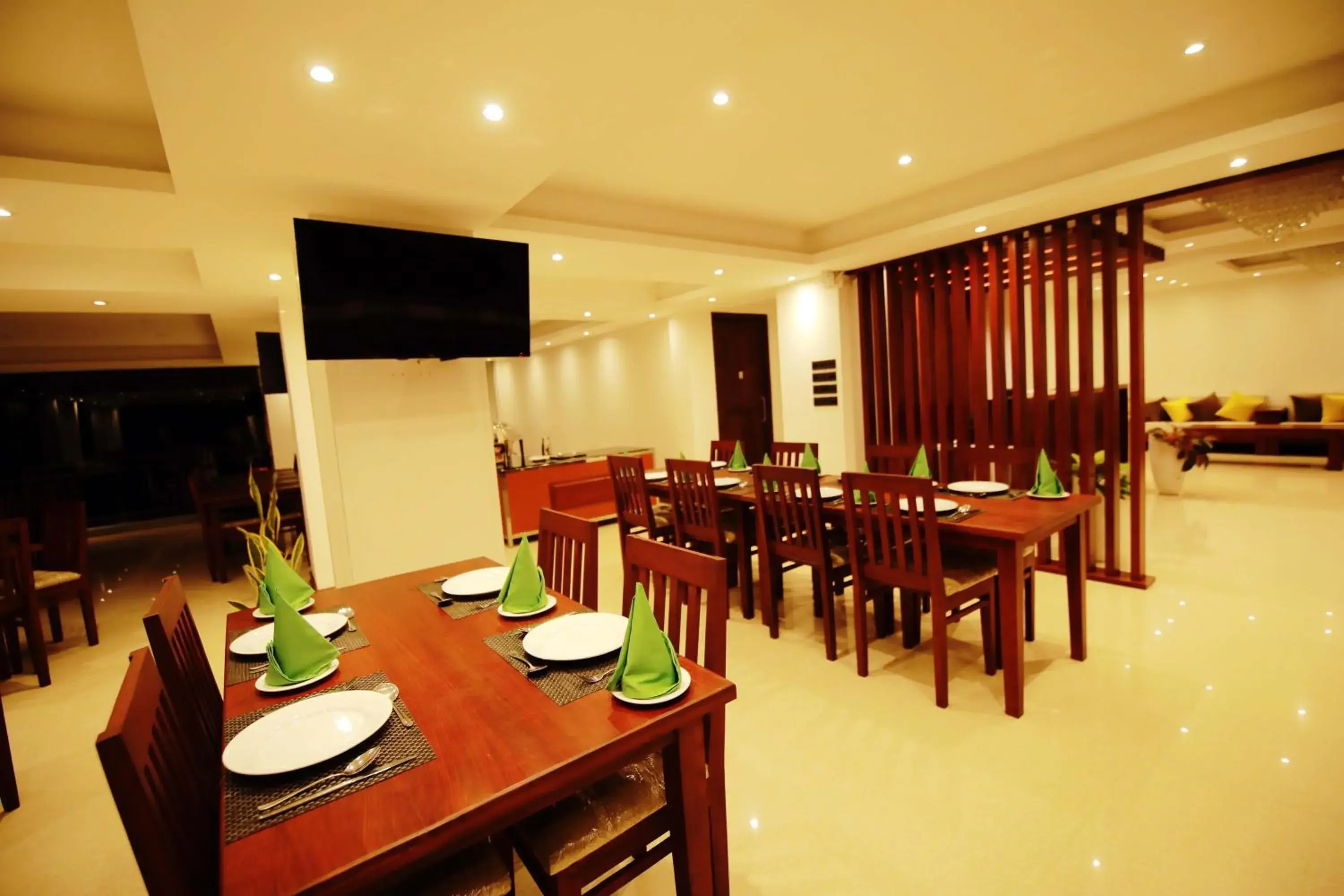 Restaurant/places to eat in Single Tree Mount Hotel Restaurant/places to eat in Single Tree Mount Hotel