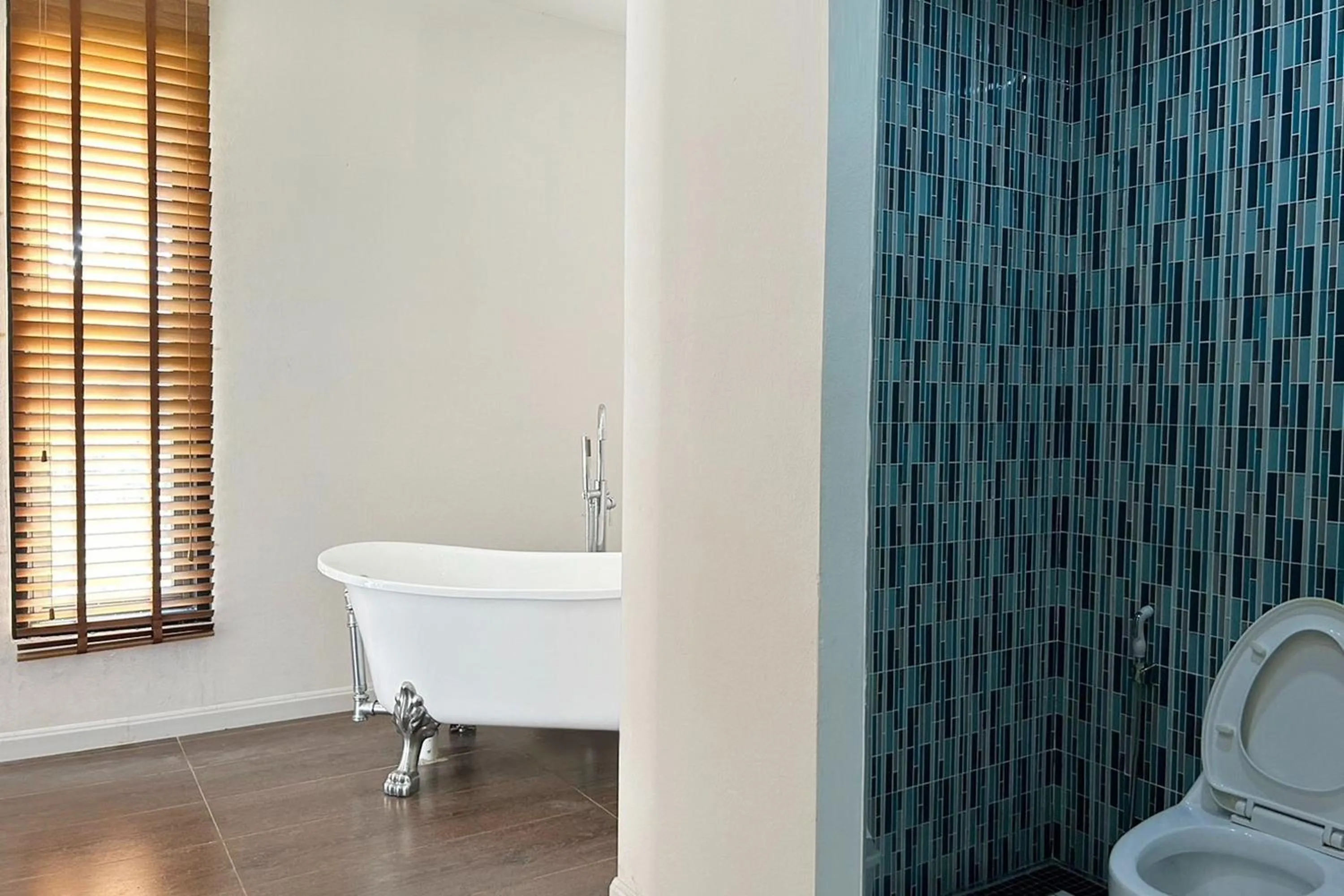 Bathroom in Thai Good Arts Resort