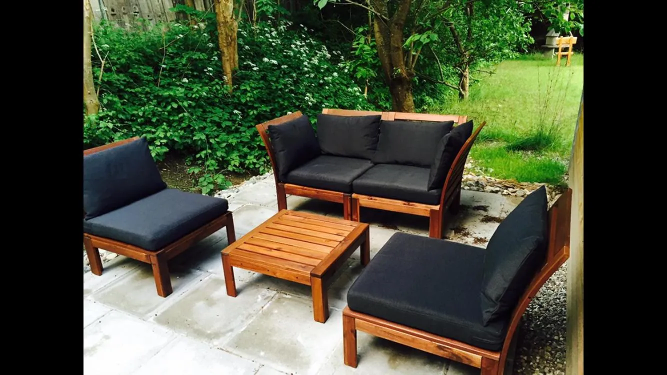 Seating area in Lodge Seaside Boutique Hotel