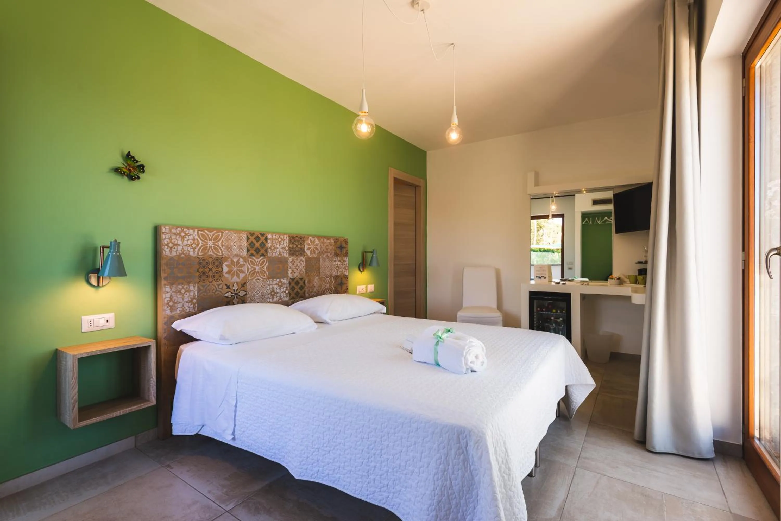 Deluxe Double Room with Balcony in Casa Clementina Marciano