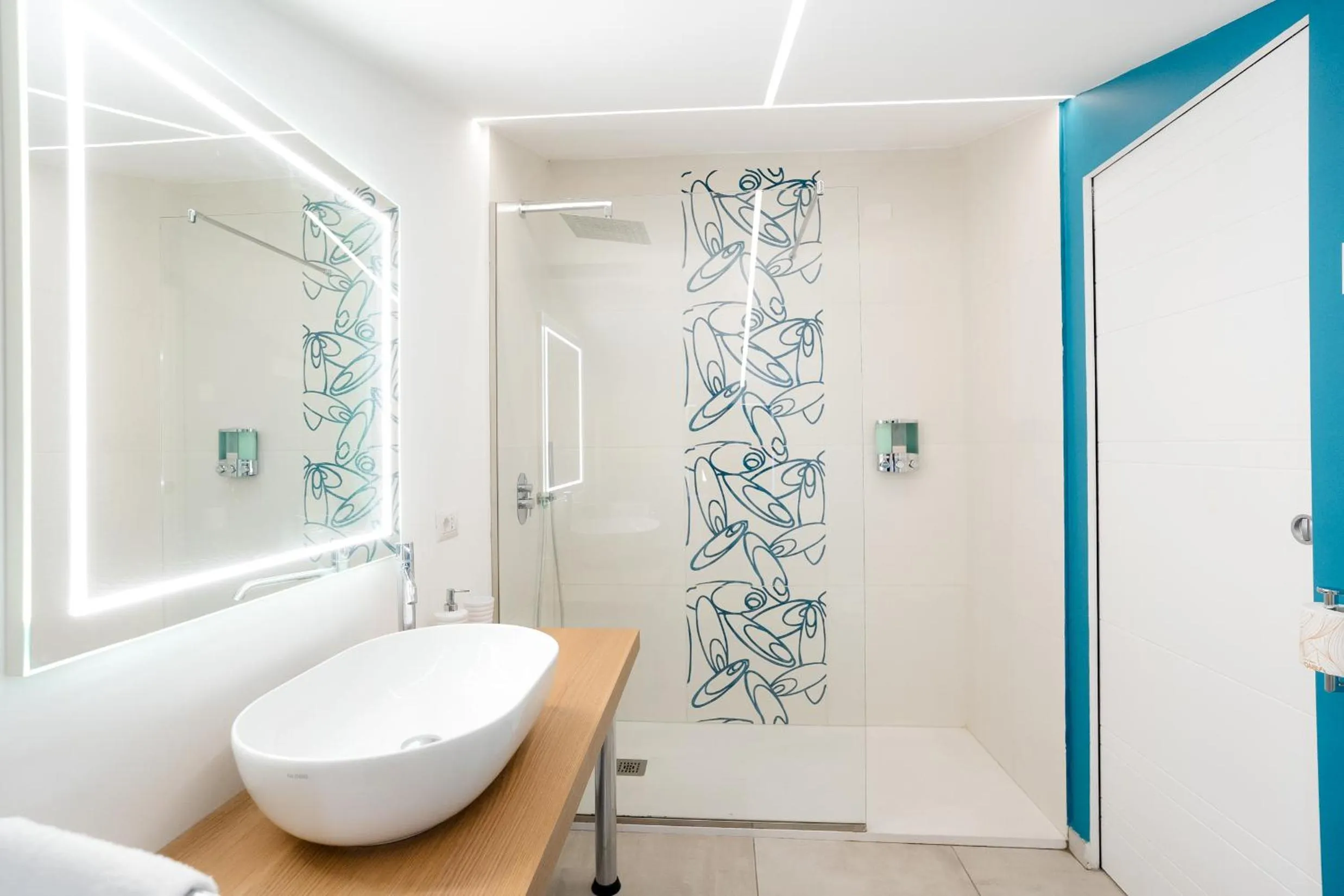 Shower in Casa Clementina Marciano